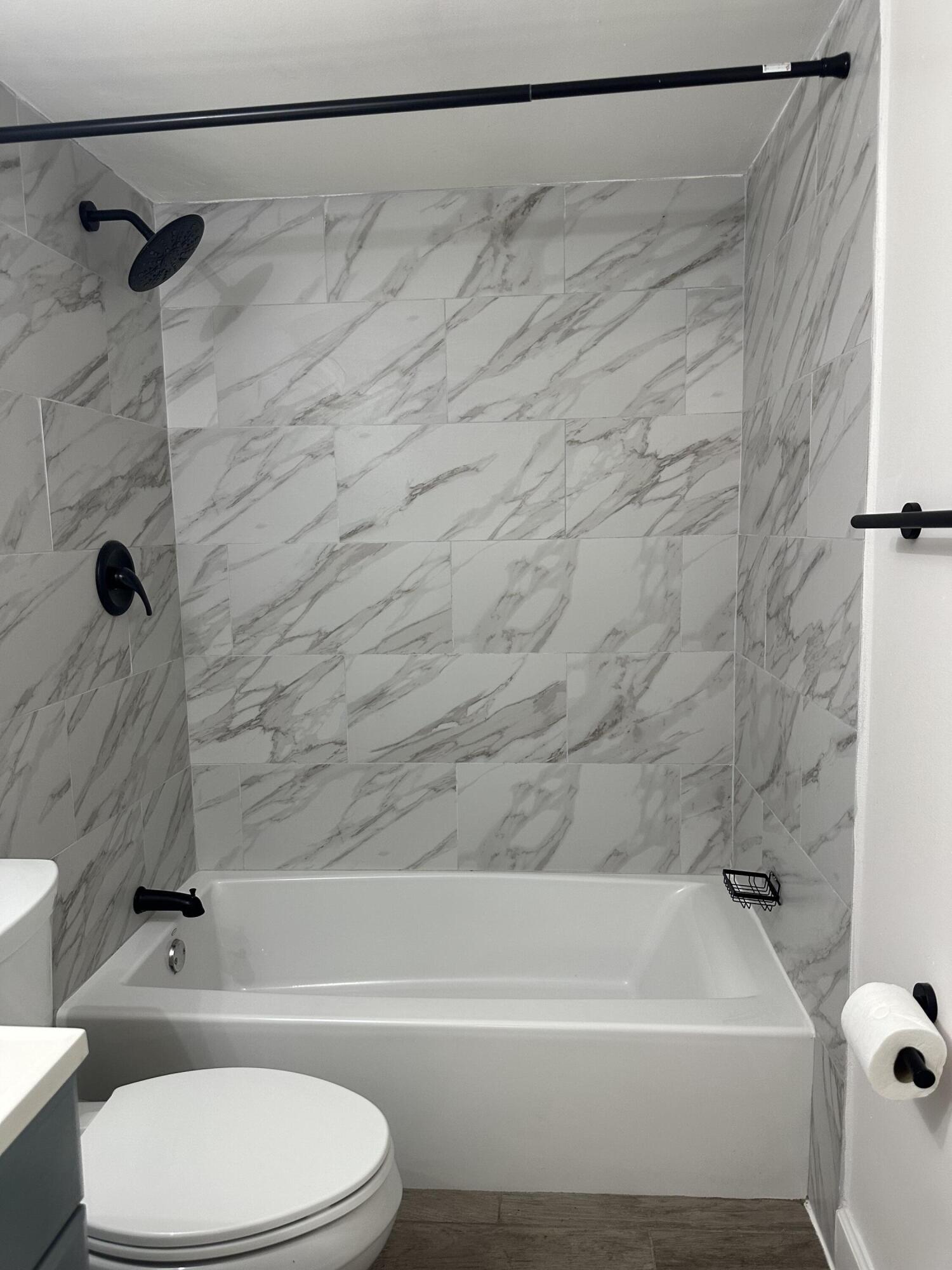 351 Club Circle 108 Property Photo 21