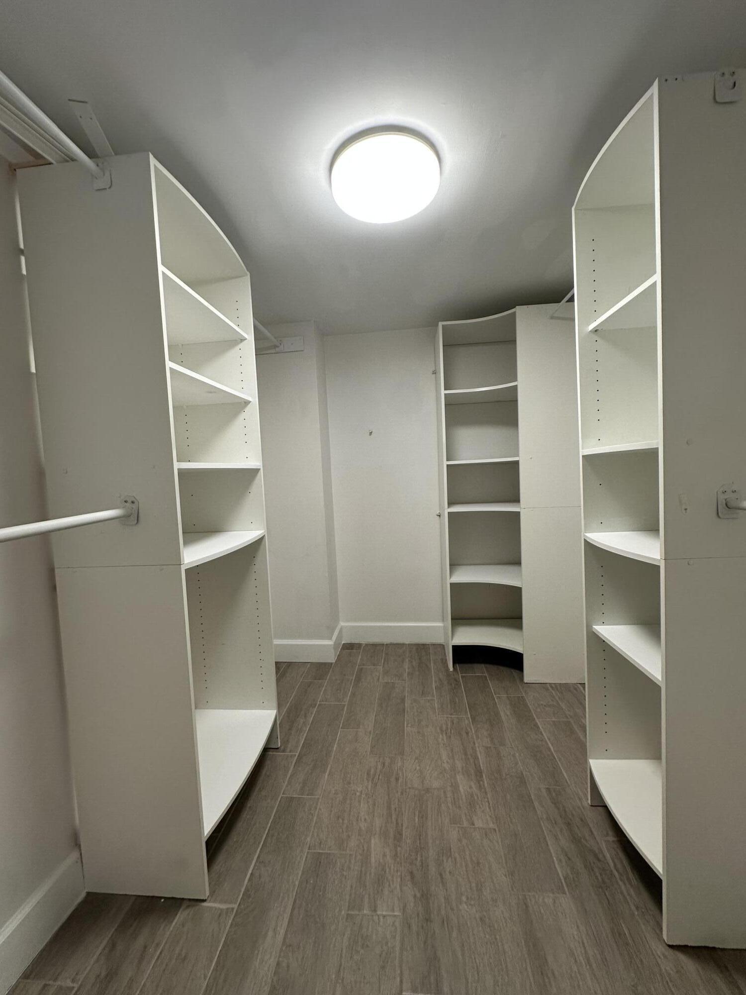 351 Club Circle 108 Property Photo 26