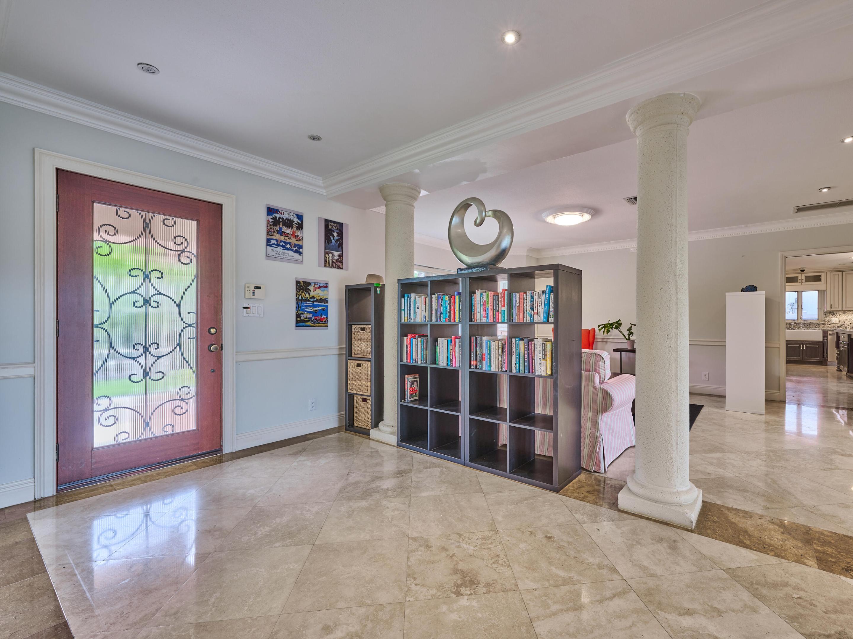501 Coconut Isle Drive Property Photo 4
