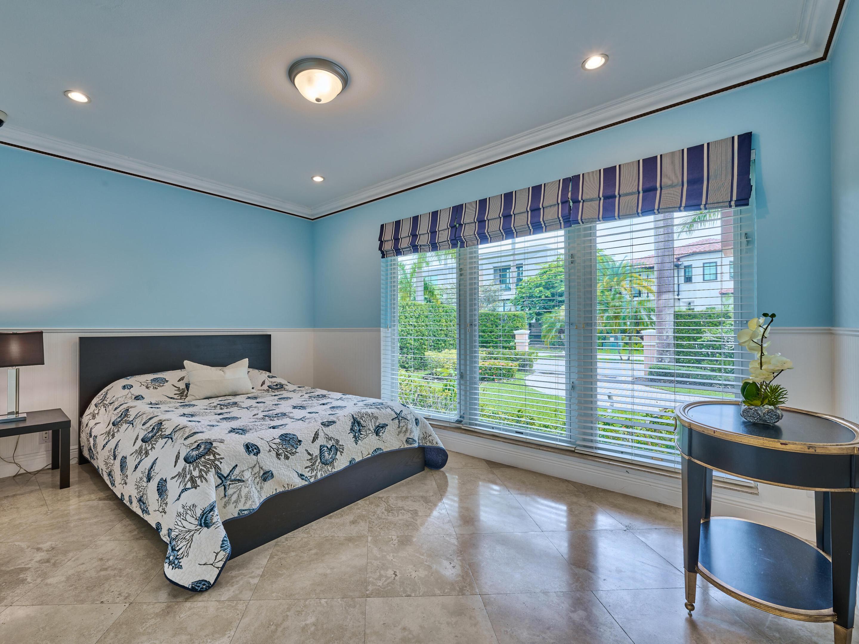 501 Coconut Isle Drive Property Photo 12