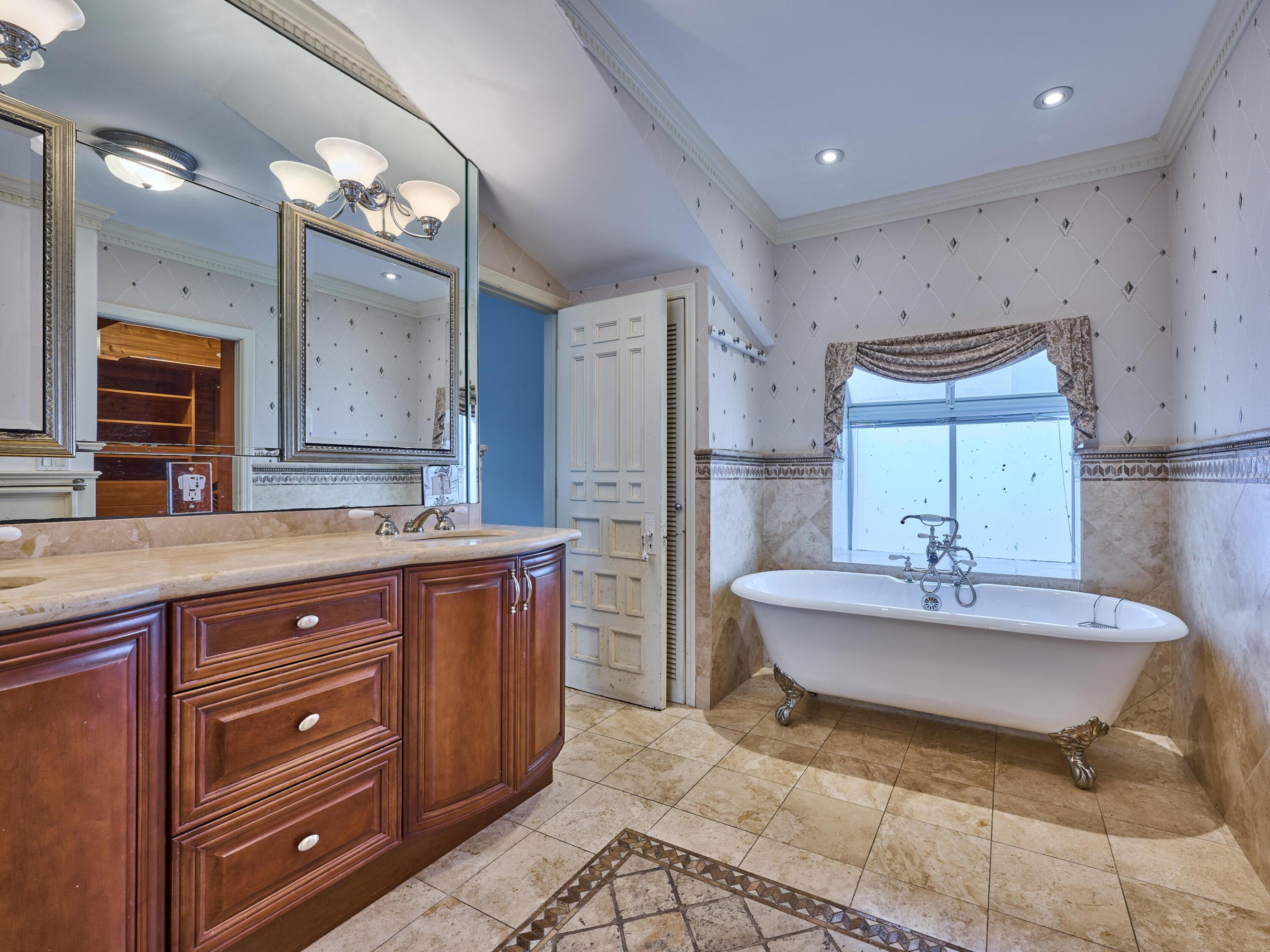 501 Coconut Isle Drive Property Photo 21