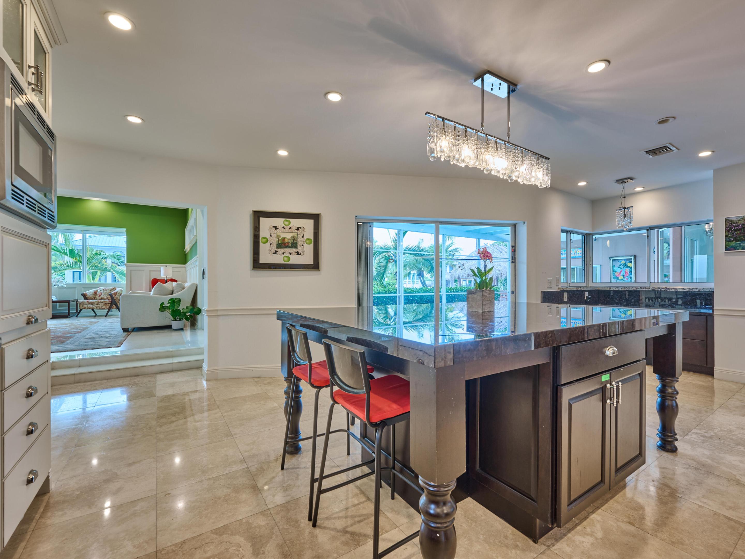 501 Coconut Isle Drive Property Photo 36