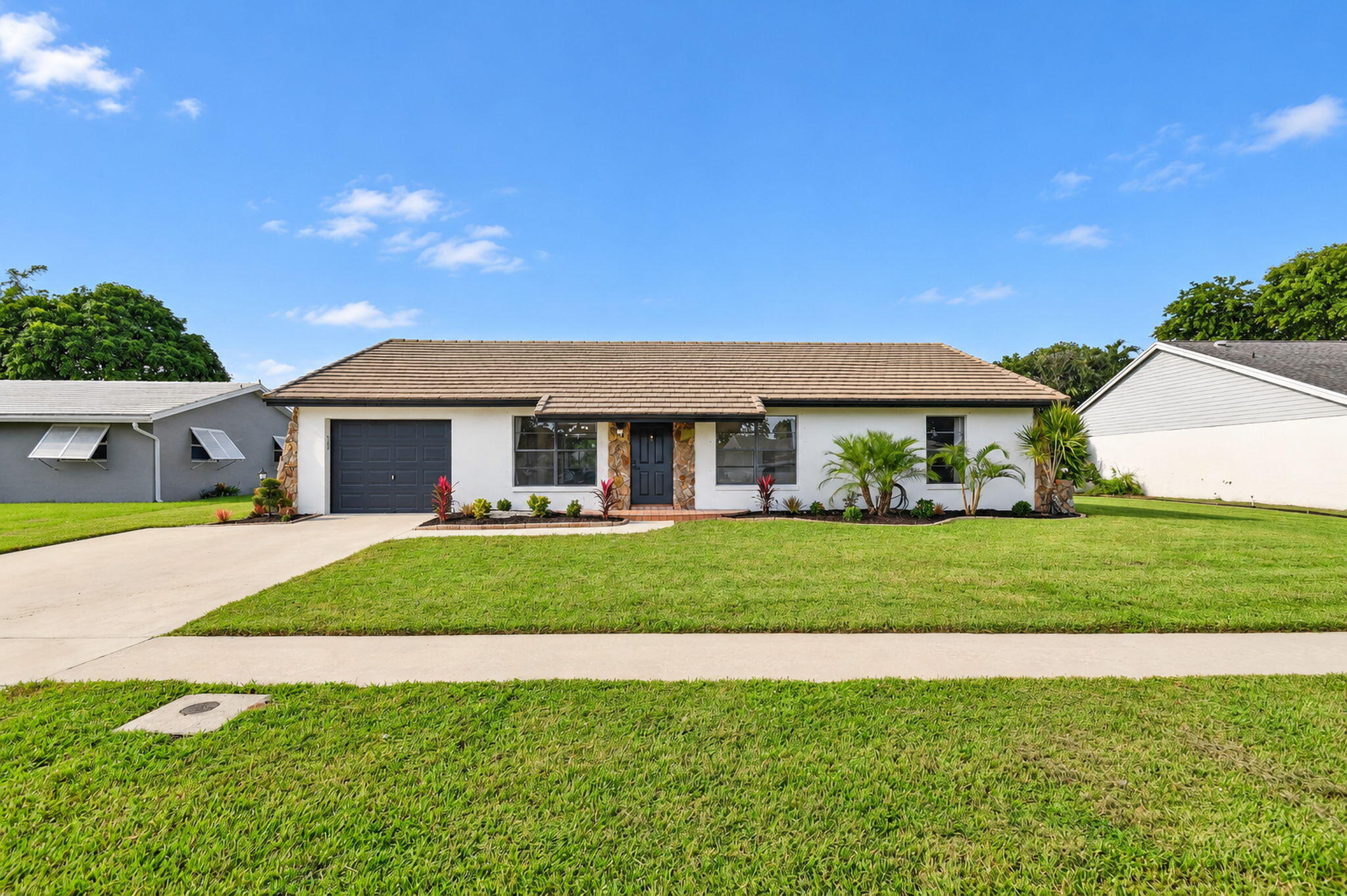 8213 Rose Marie Avenue W Property Photo 1