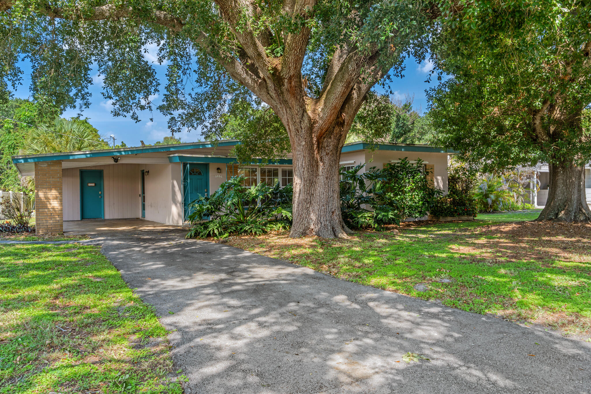 2456 Cortez Avenue Property Photo 1