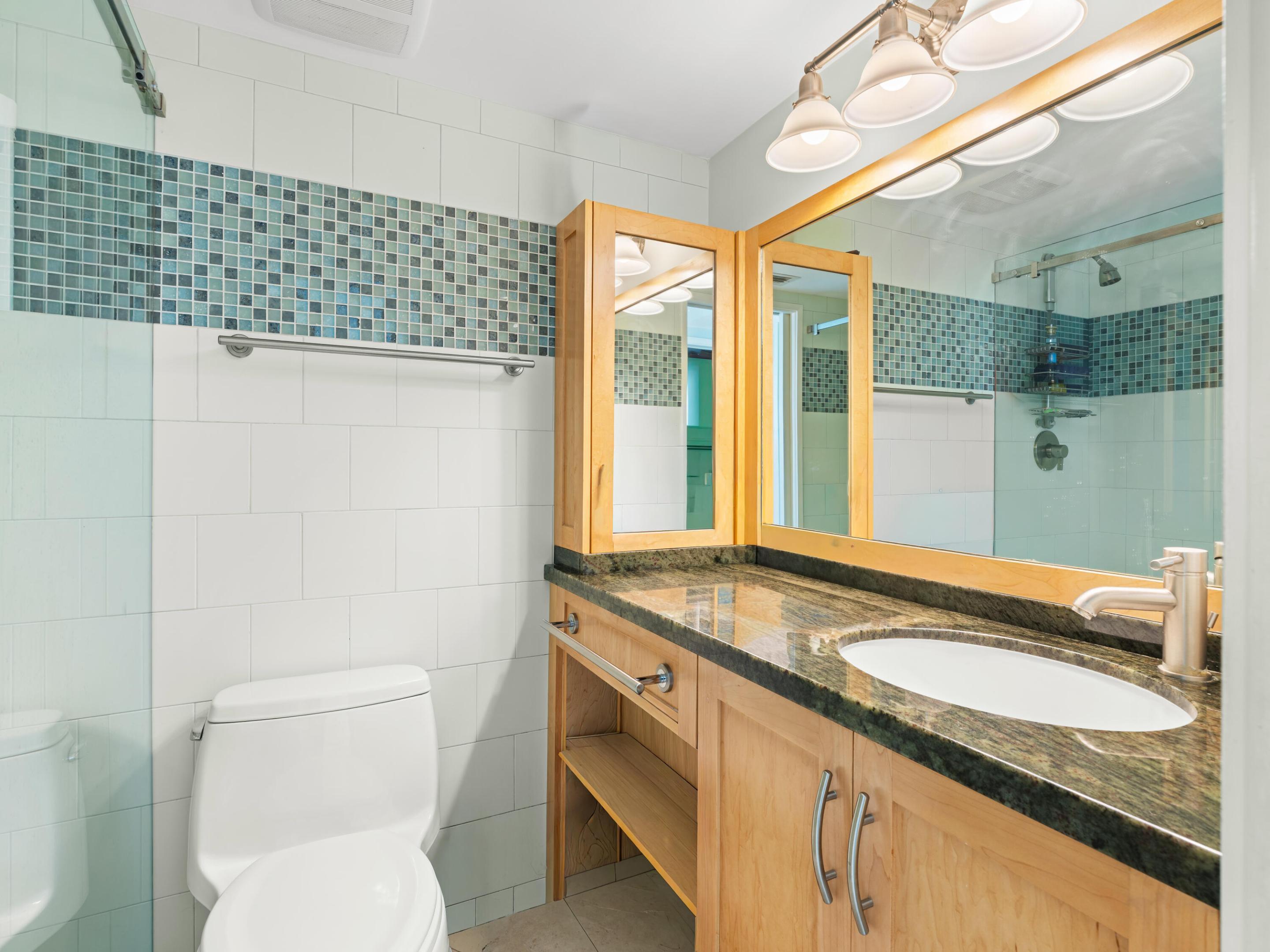3037 Harbor Drive 18 Property Photo 13