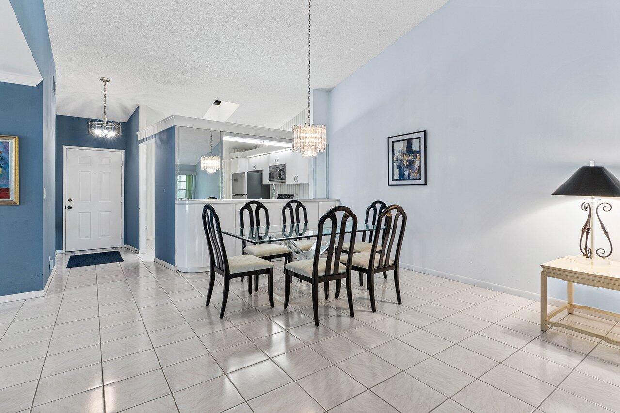10063 Andrea Lane B Property Photo 5