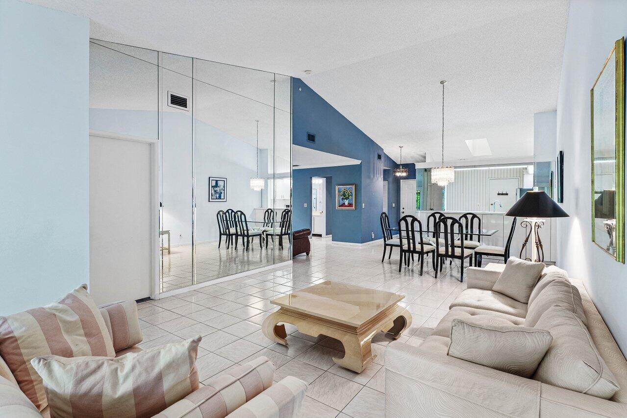 10063 Andrea Lane B Property Photo 6