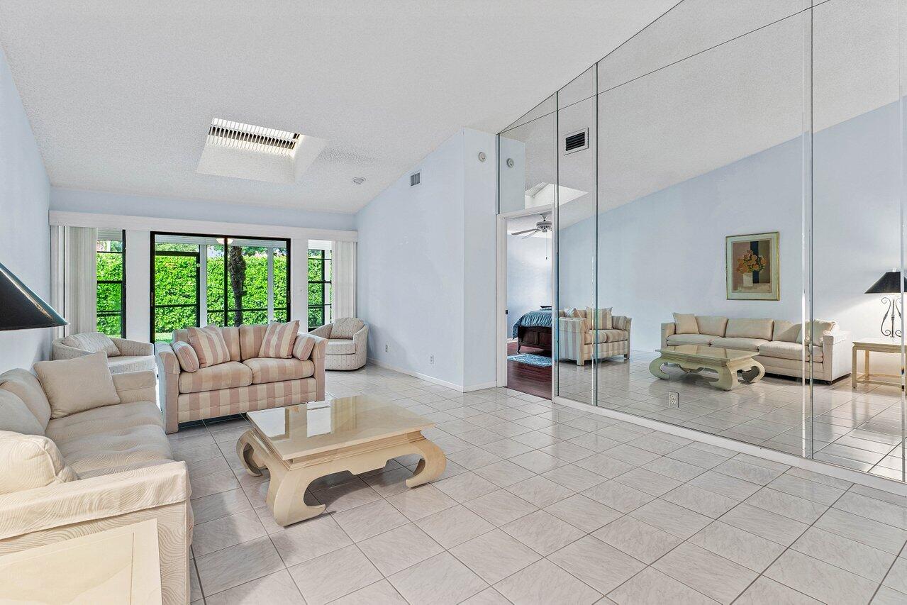 10063 Andrea Lane B Property Photo 7