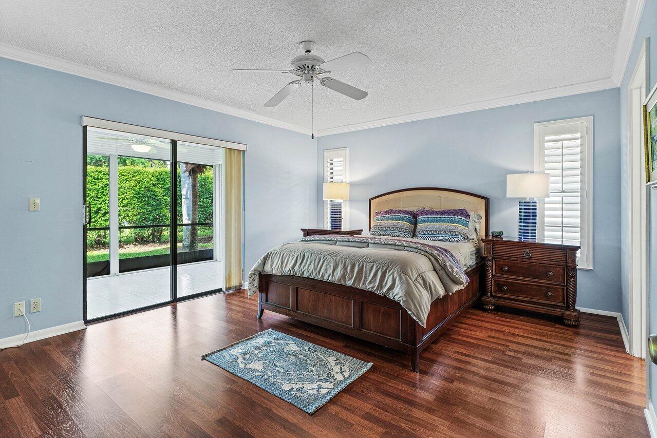 10063 Andrea Lane B Property Photo 9