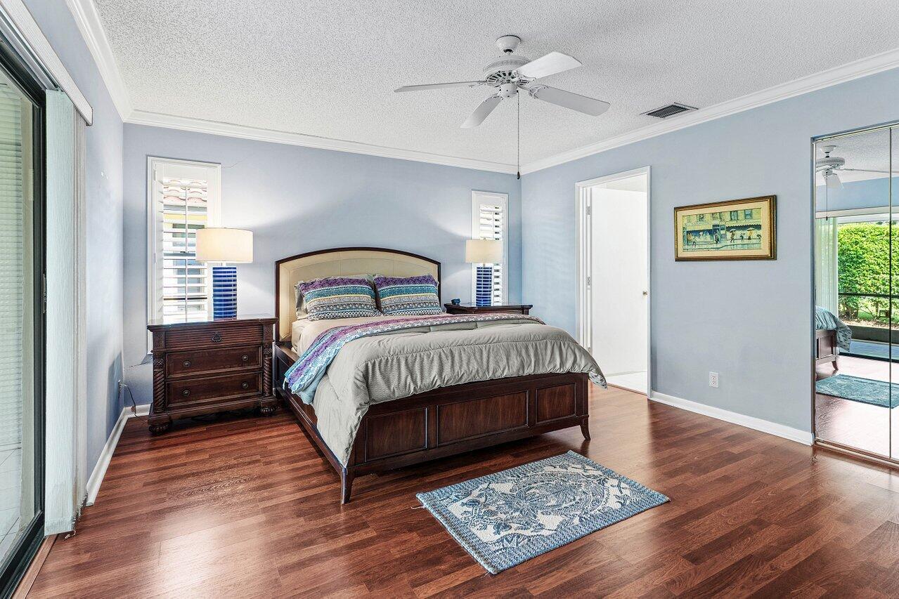 10063 Andrea Lane B Property Photo 10