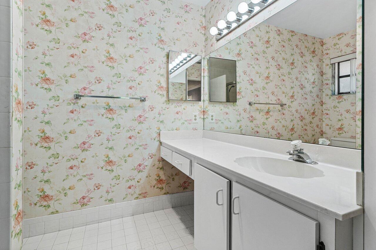 10063 Andrea Lane B Property Photo 12