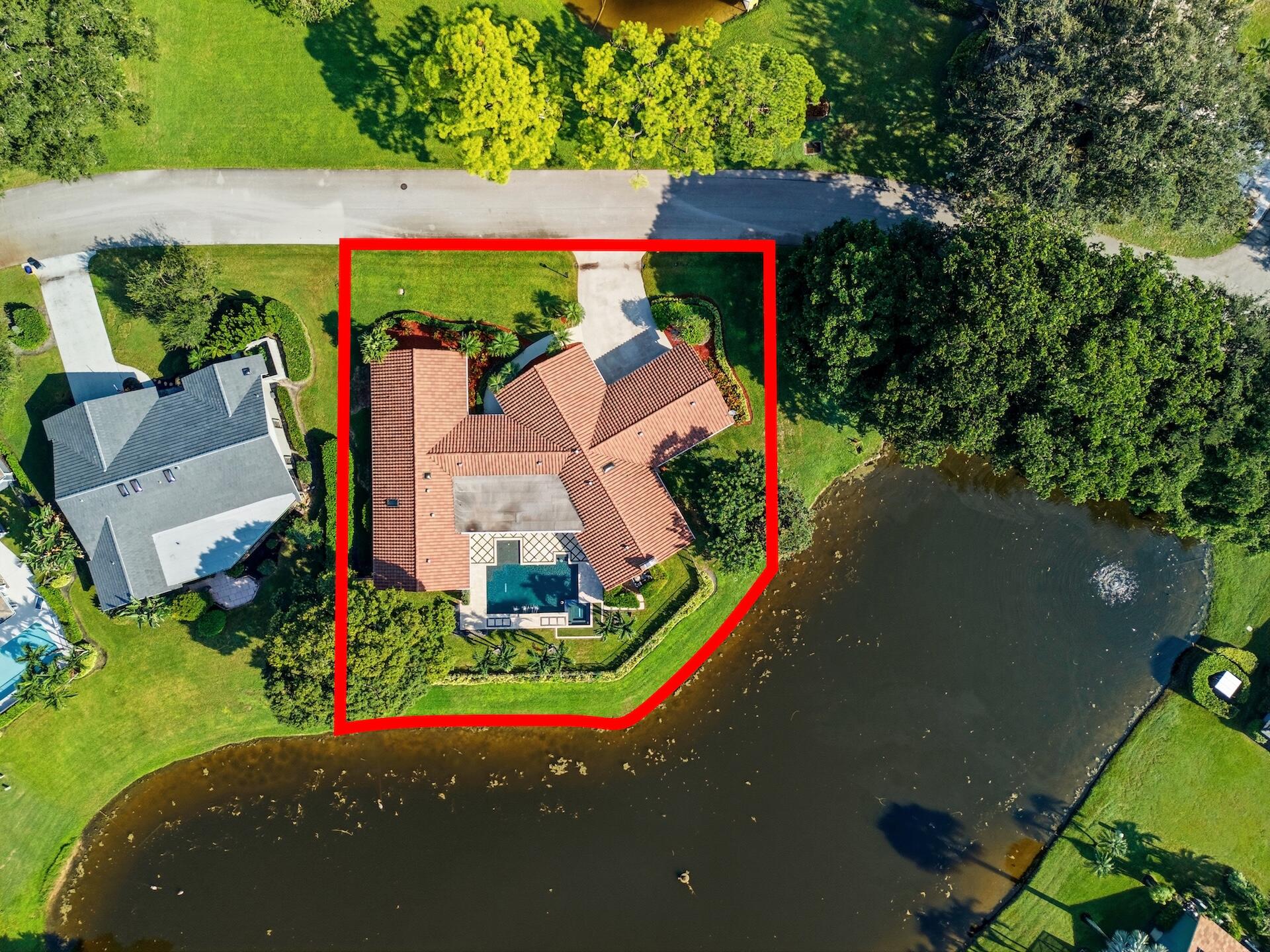 1013 Shady Lakes Circle Property Photo 1