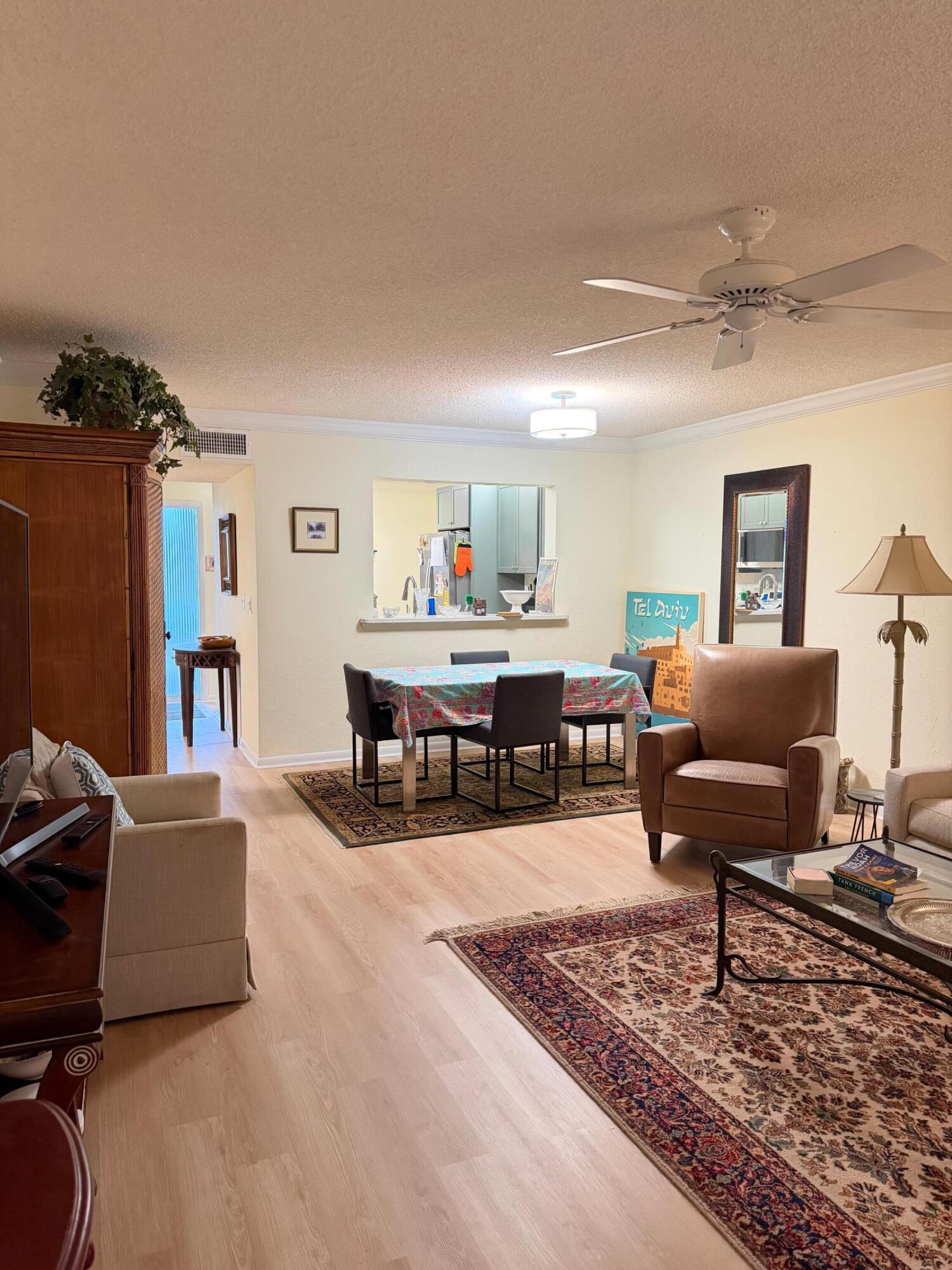 85 Pelican Pointe Drive 103 Property Photo 2