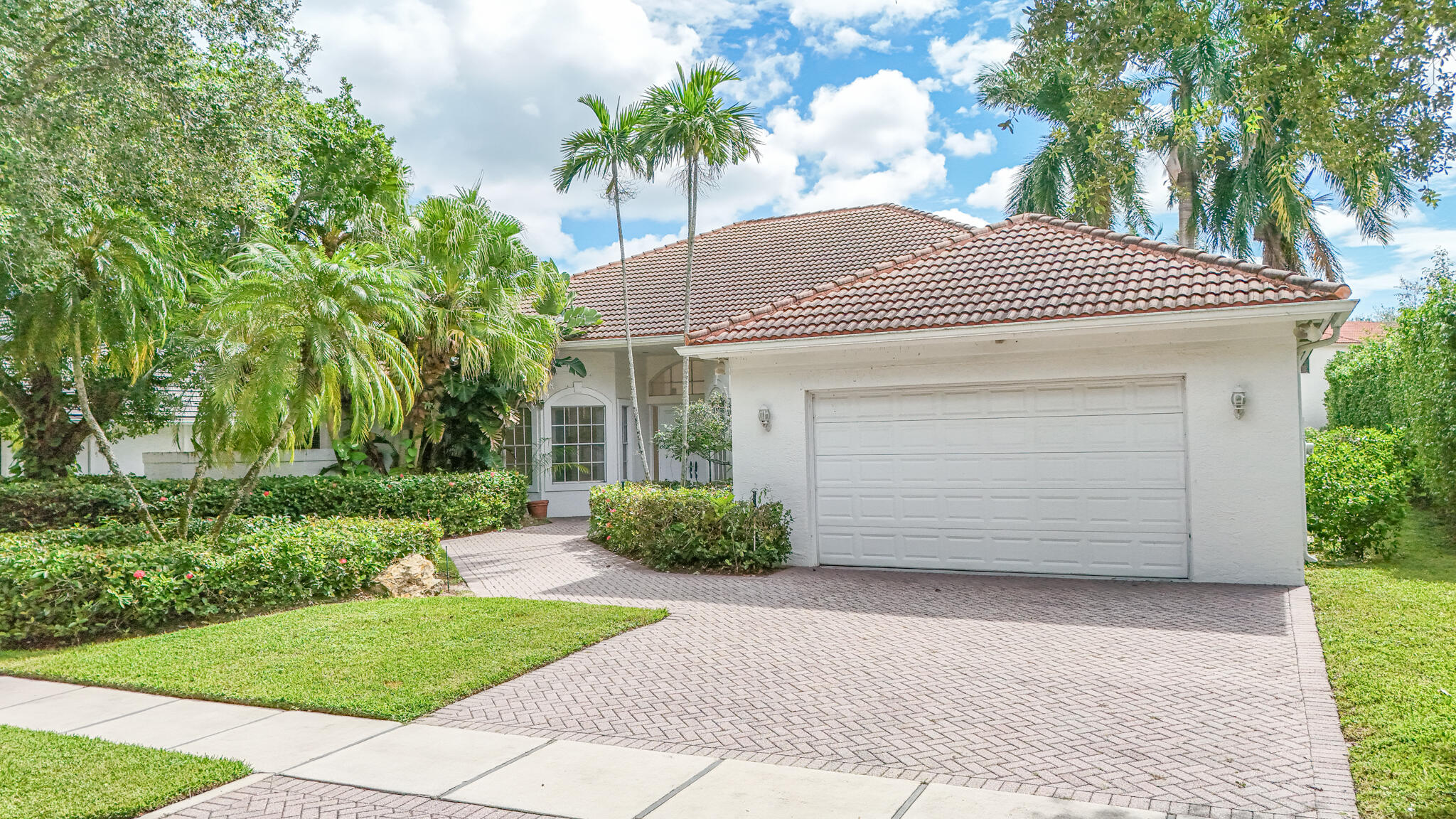 5768 Harrington Way Property Photo 1