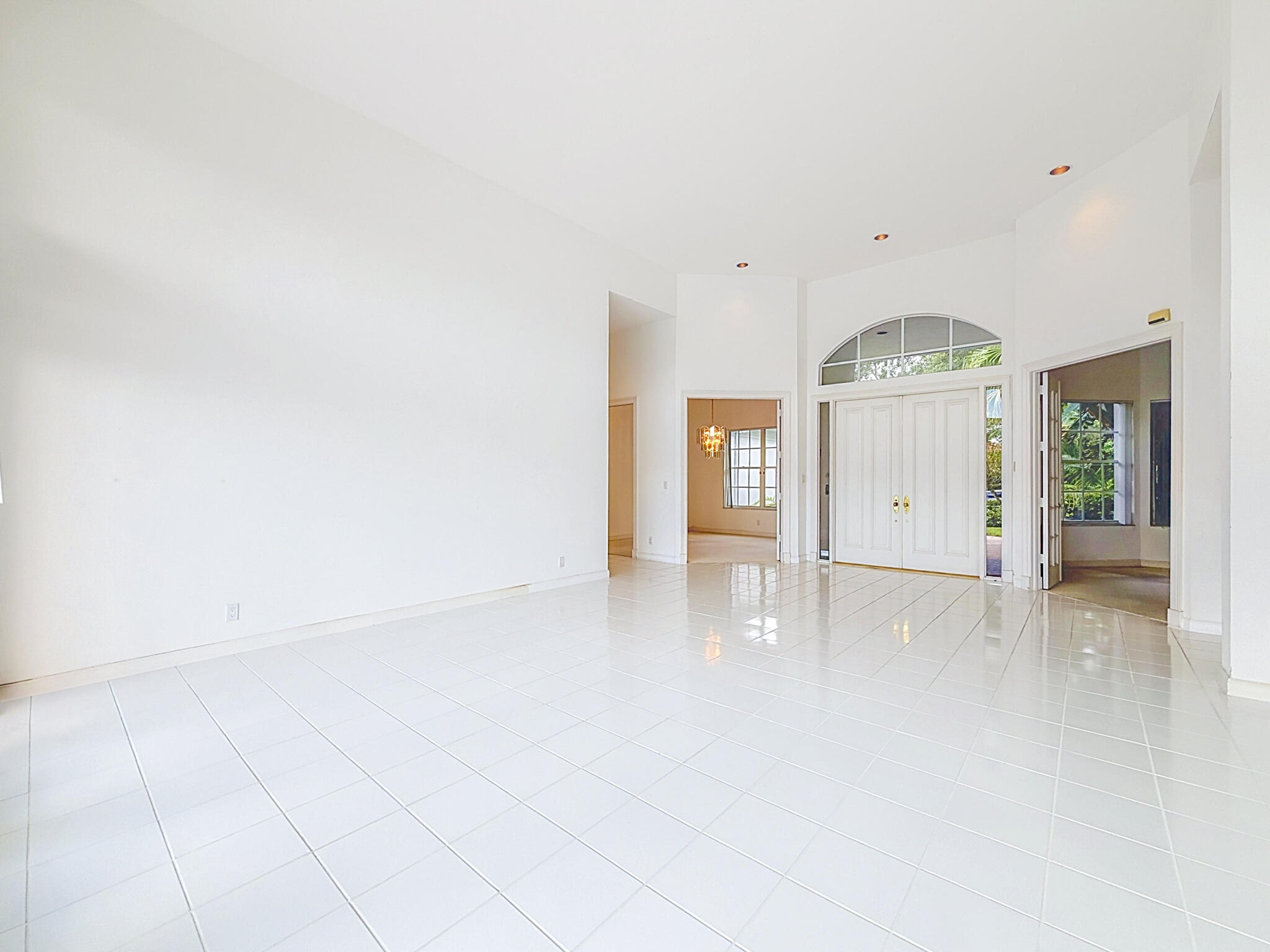 5768 Harrington Way Property Photo 9