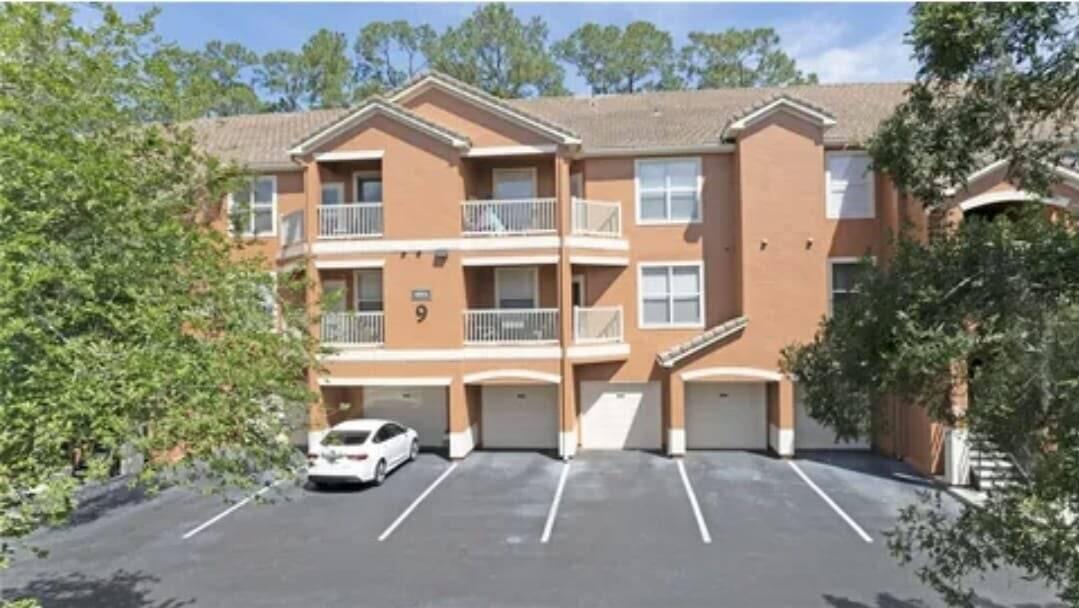 8824 Villa View Circle 108 Property Photo 6