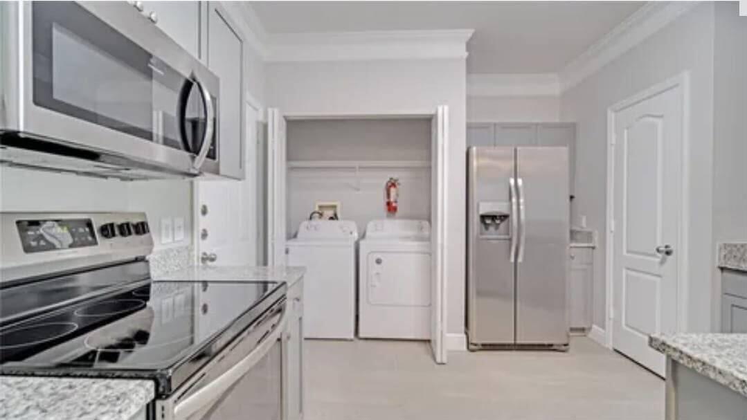 8824 Villa View Circle 108 Property Photo 10