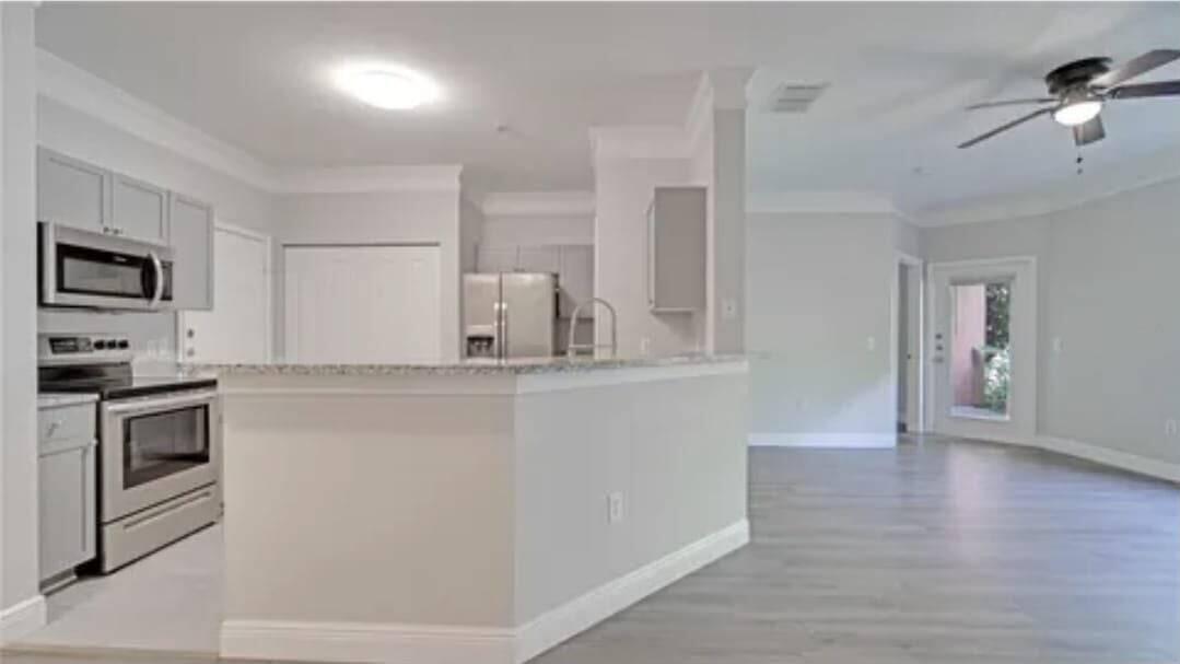 8824 Villa View Circle 108 Property Photo 13