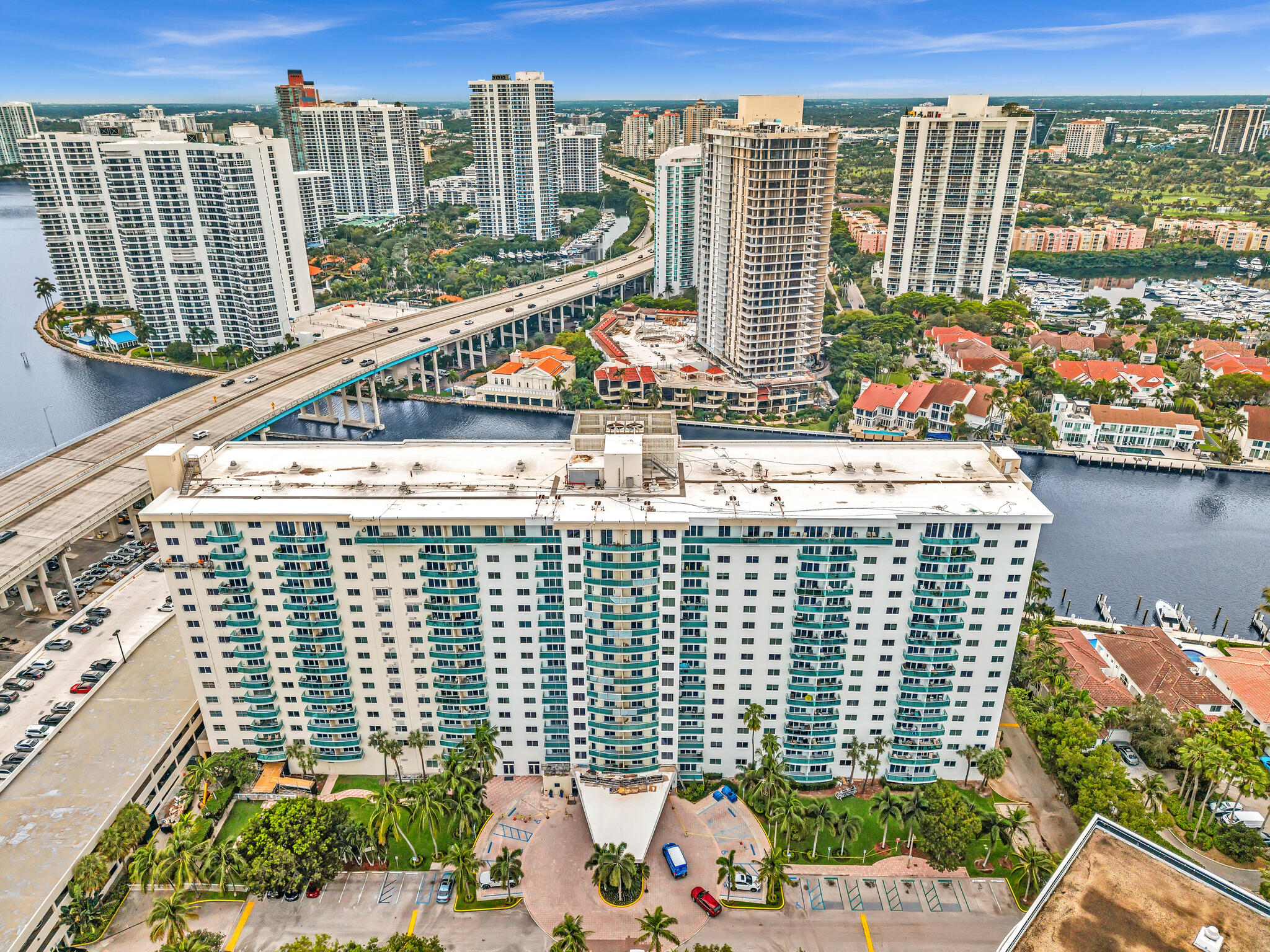 19390 Collins Avenue Ph-6 Property Photo 6