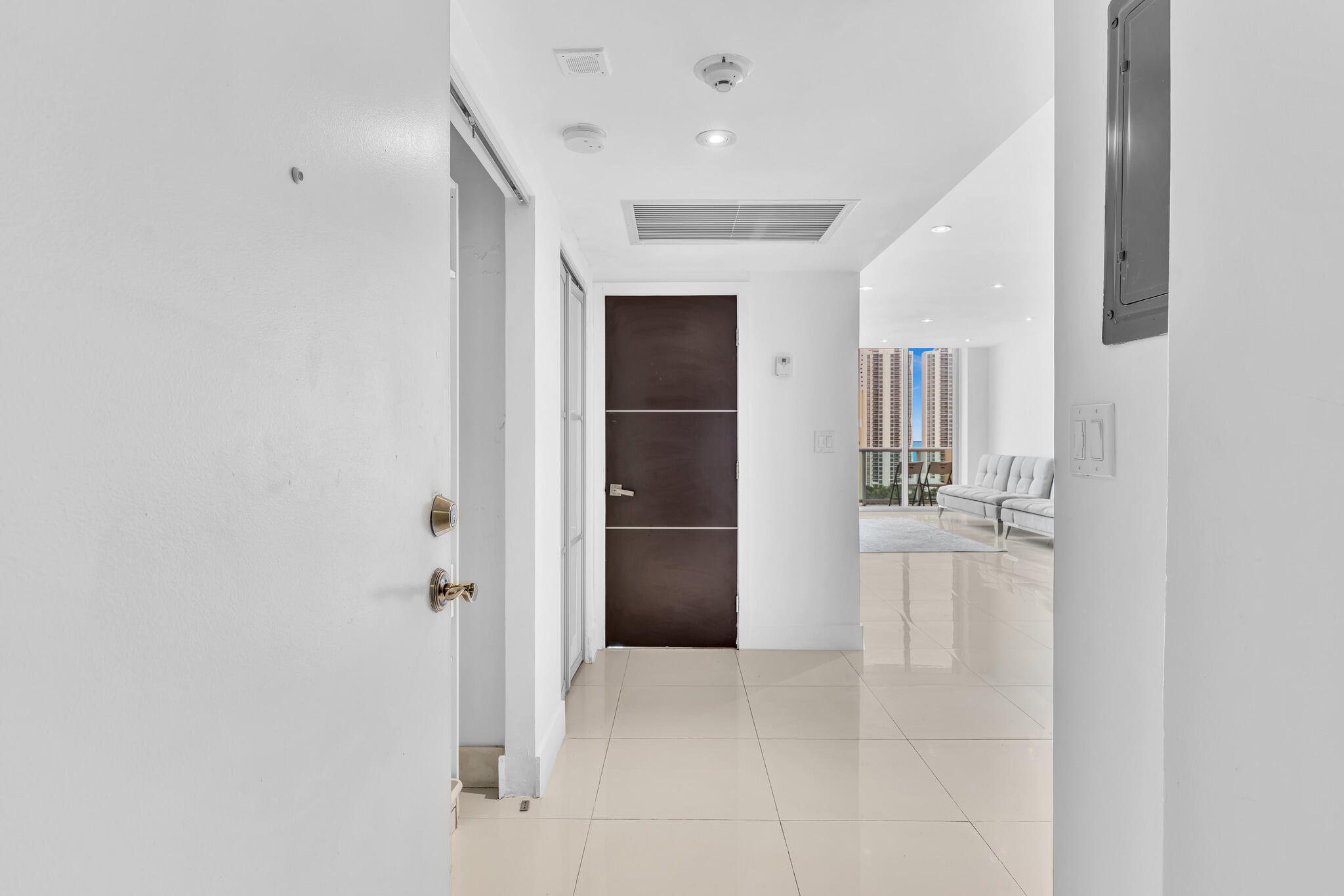 19390 Collins Avenue Ph-6 Property Photo 7