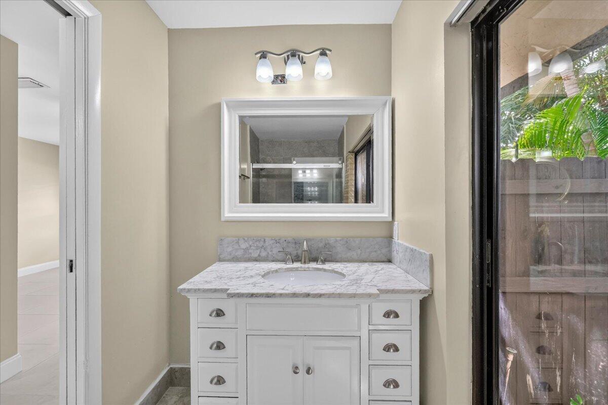 572 Sw 28th Avenue Property Photo 22