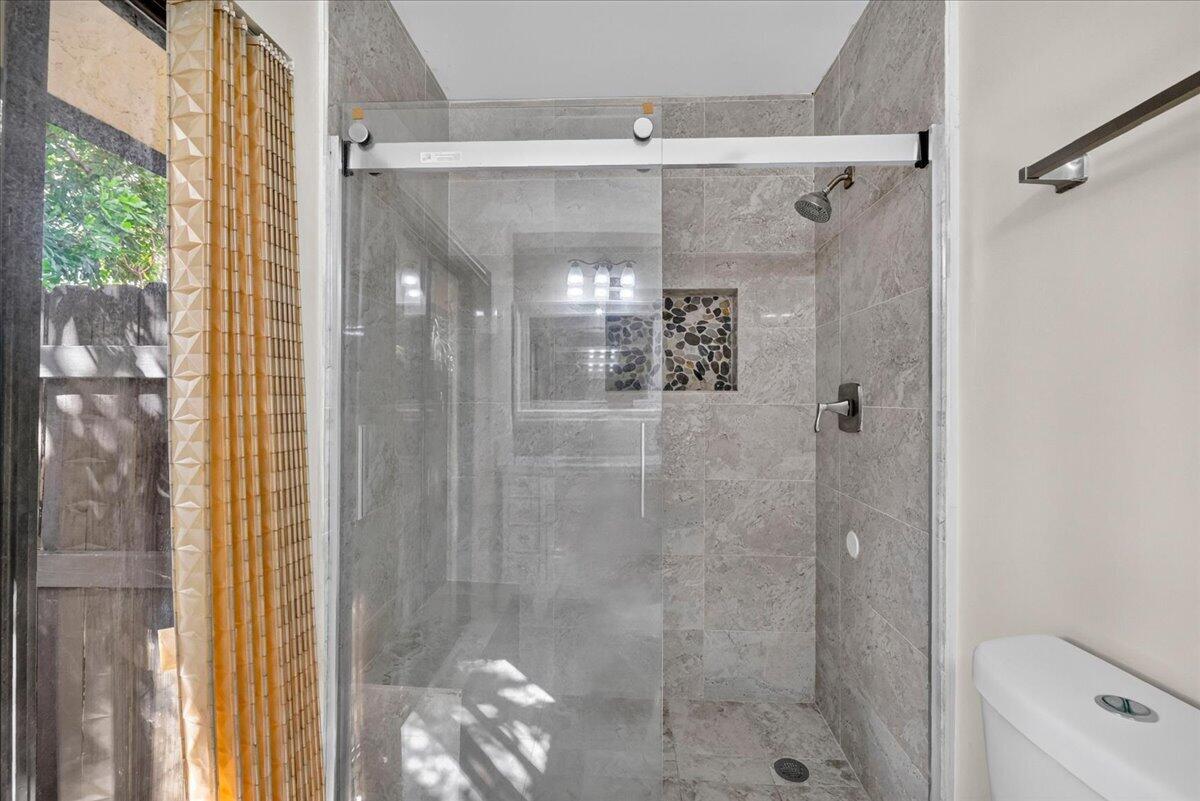 572 Sw 28th Avenue Property Photo 23