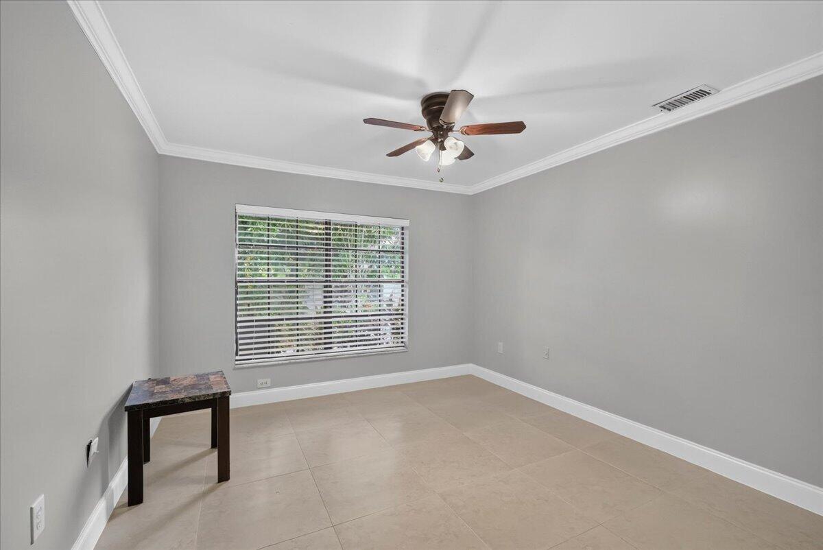 572 Sw 28th Avenue Property Photo 25