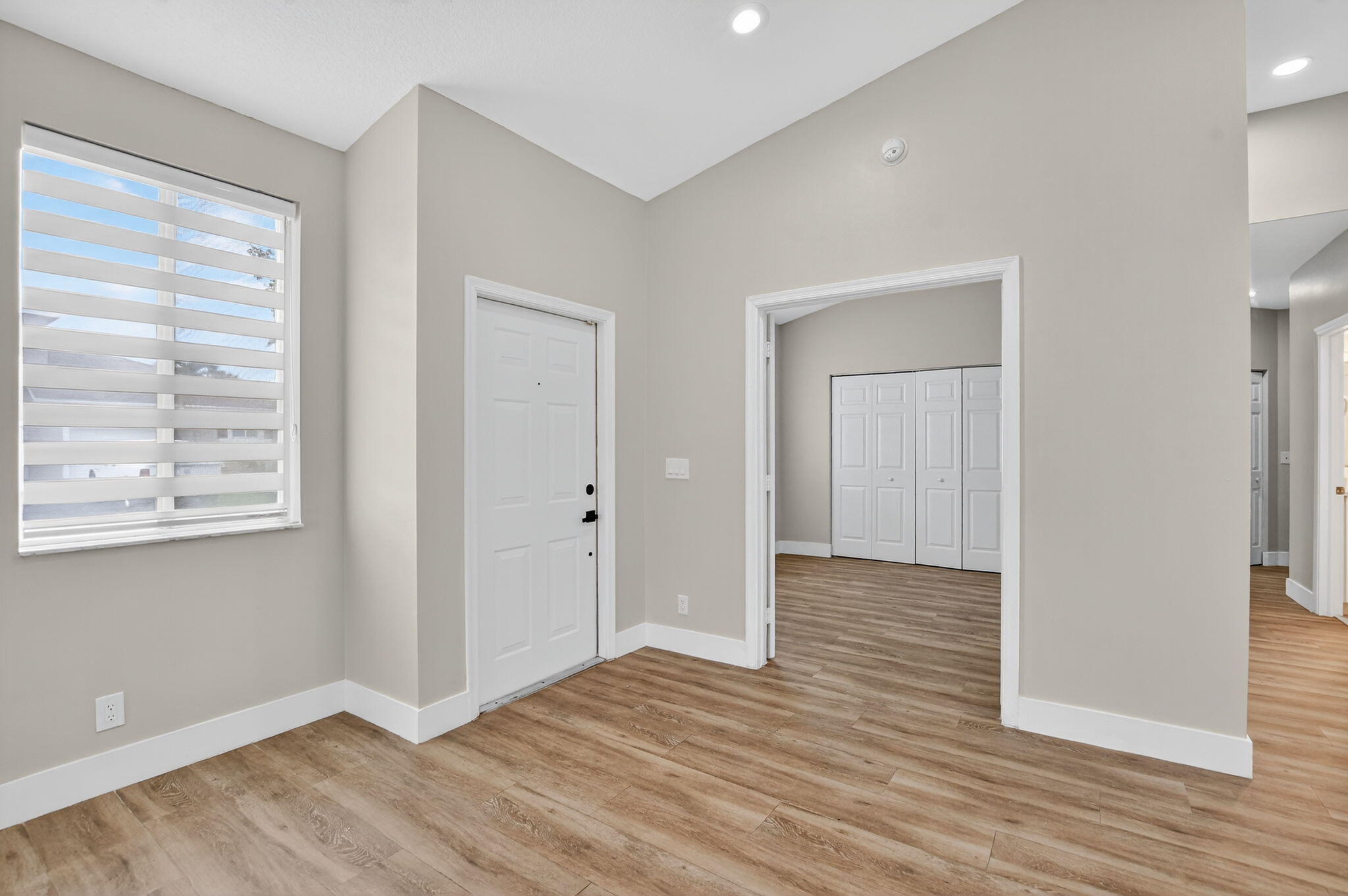 851 Nw 42nd Place Property Photo 12
