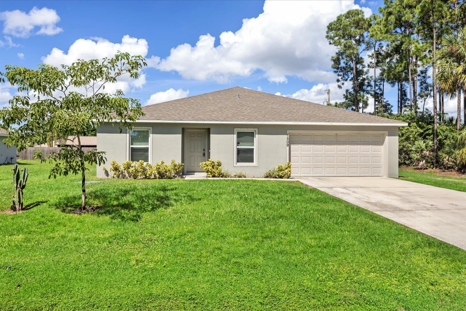 1509 Sw Bermel Avenue Property Photo 1