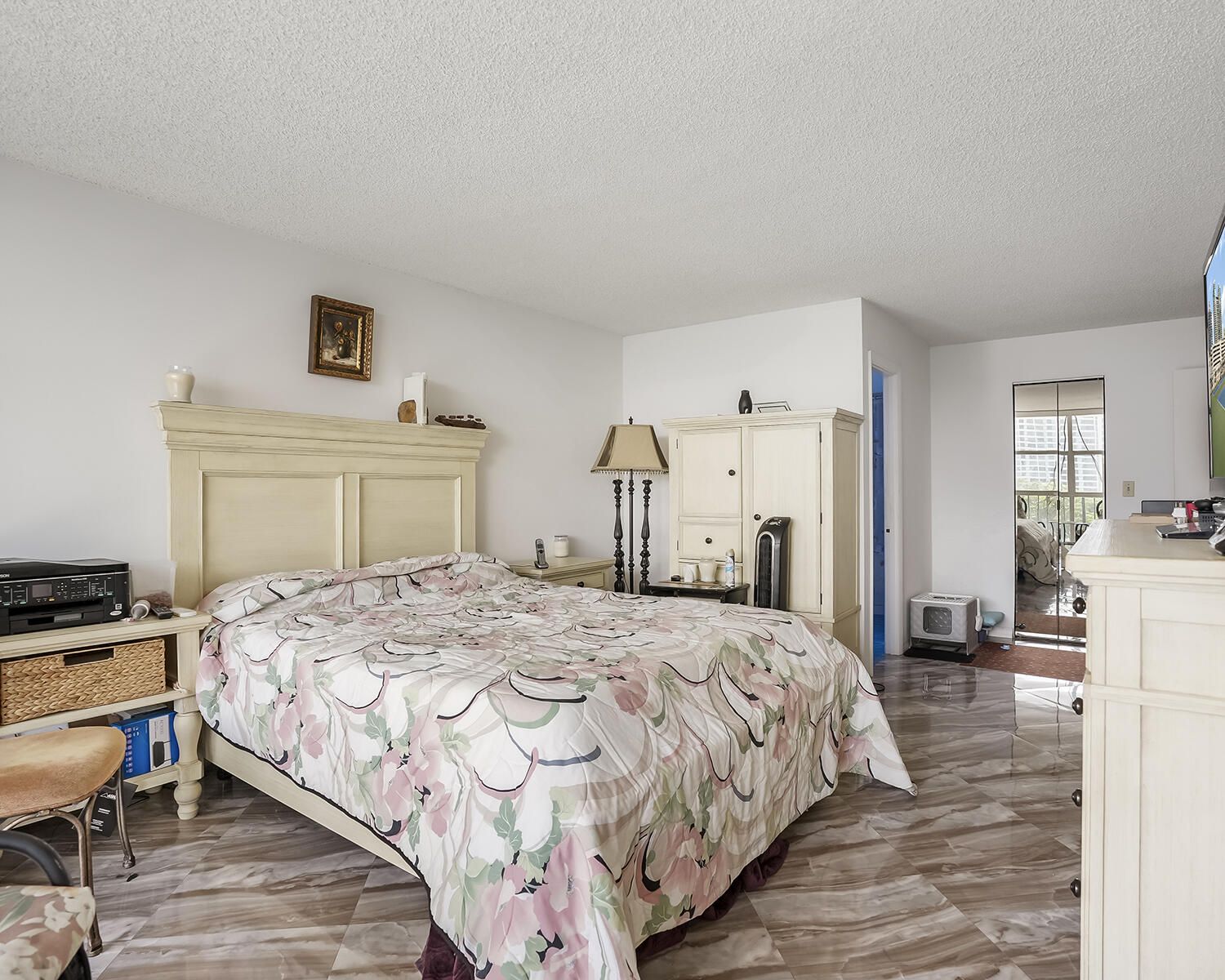 600 Parkview Drive 703 Property Photo 14