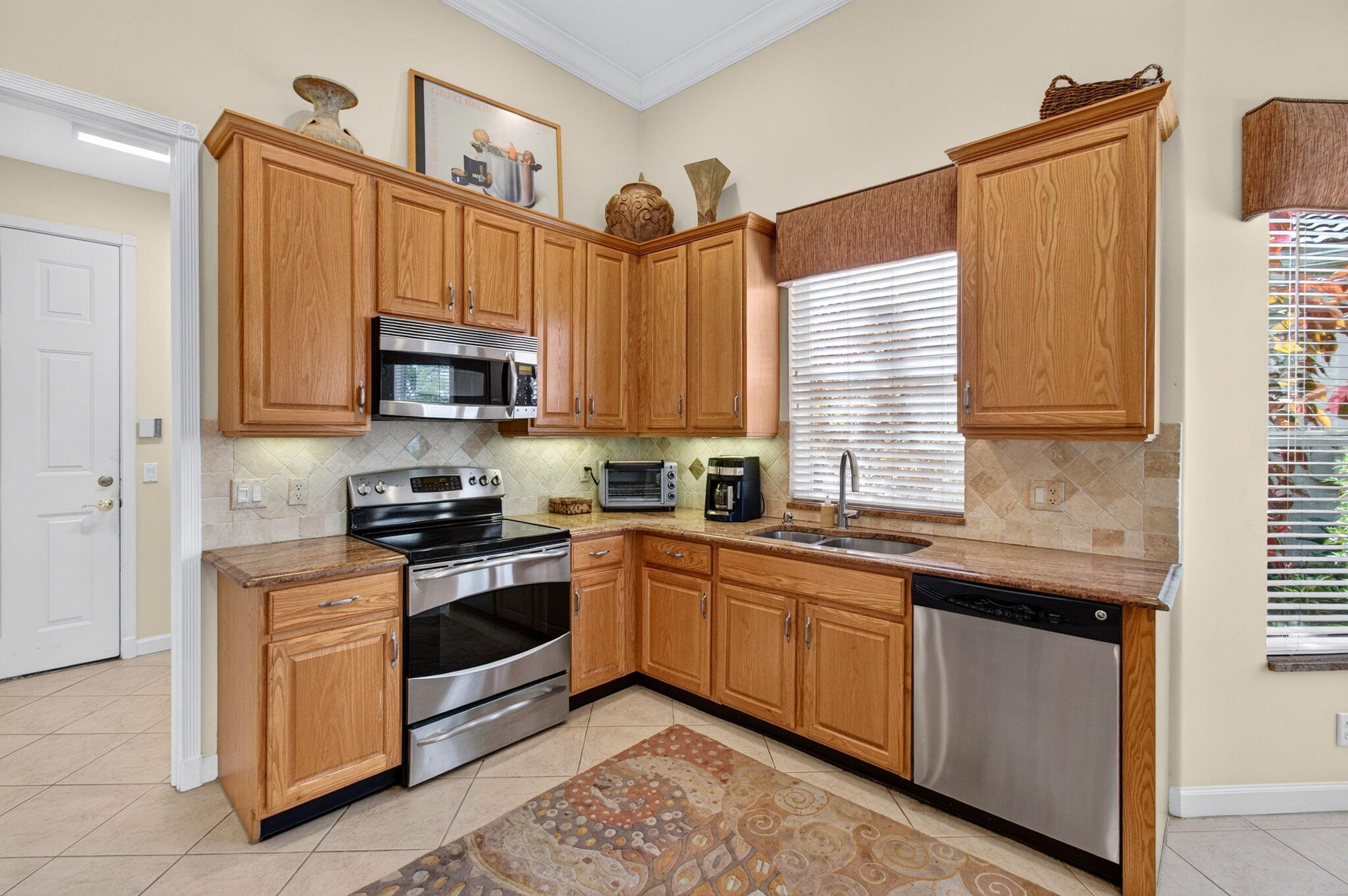 9542 Lantern Bay Circle Property Photo 25