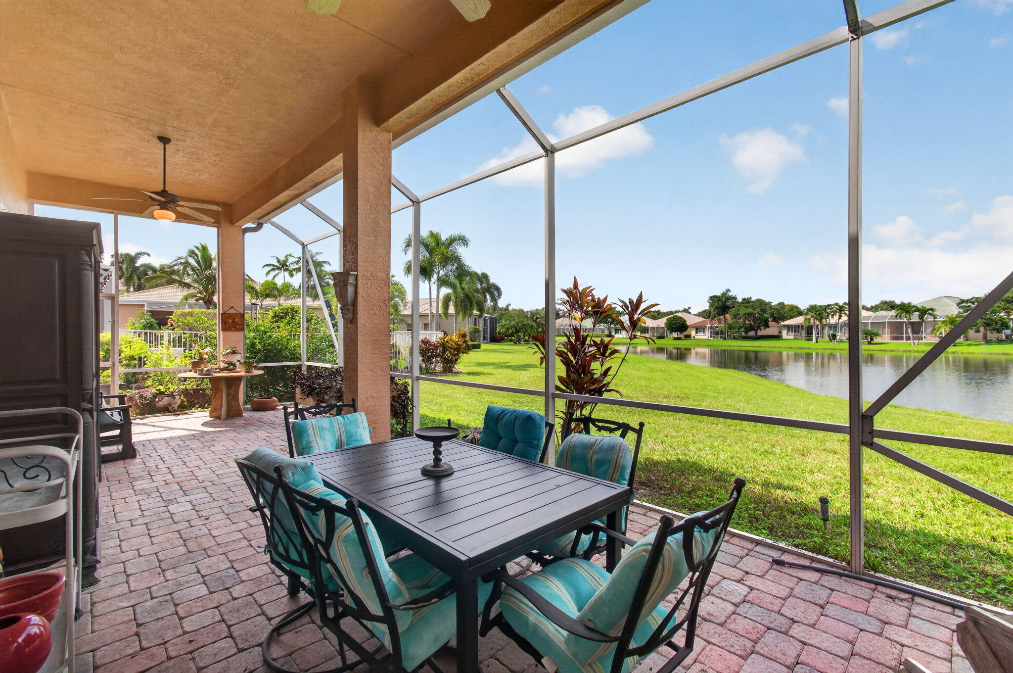 9542 Lantern Bay Circle Property Photo 42