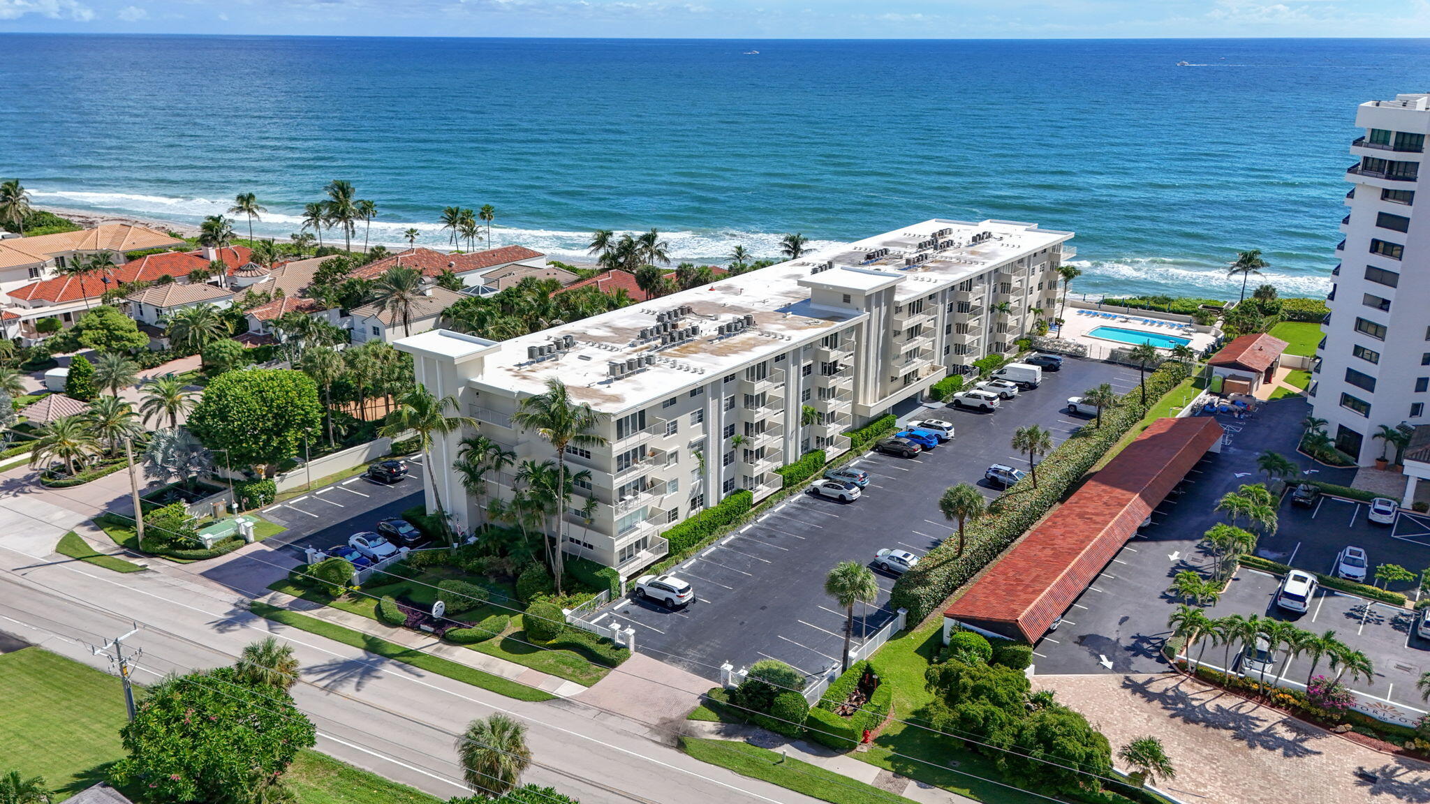 630 Ocean Drive 407 Property Photo 2