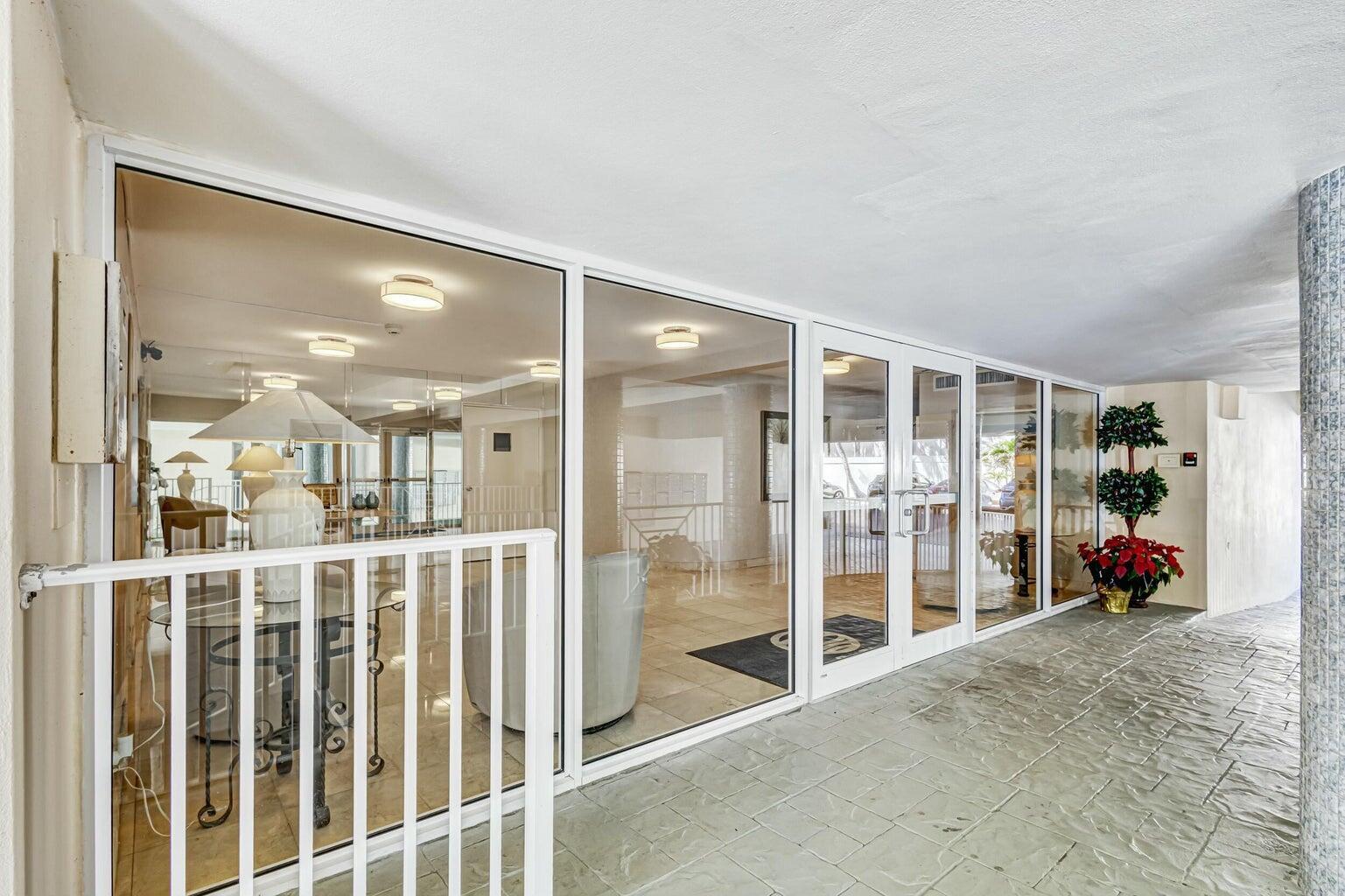 630 Ocean Drive 407 Property Photo 32