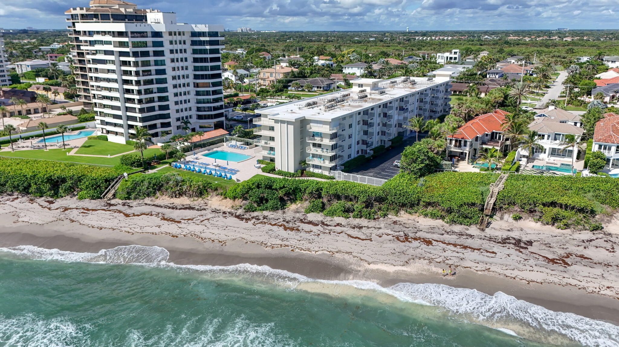 630 Ocean Drive 407 Property Photo 38
