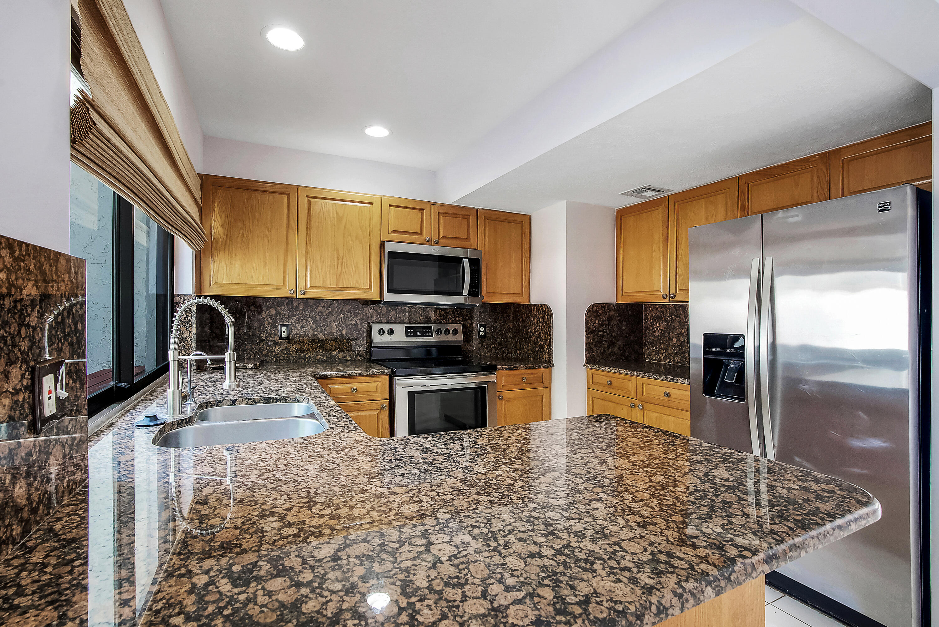 3015 Oaktree Lane Unit 277 Property Photo 5