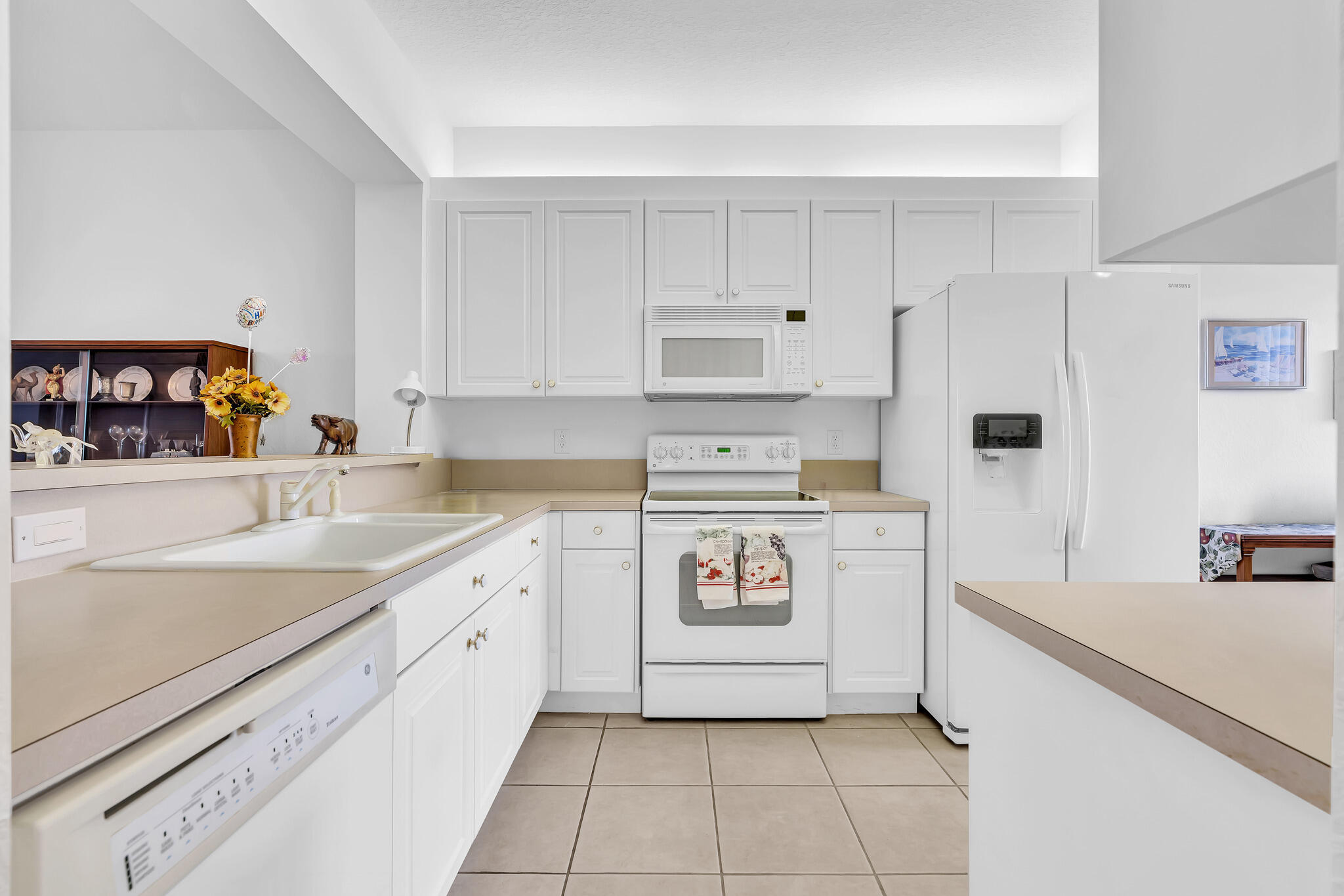 7775 Yardley Drive 403 Property Photo 13