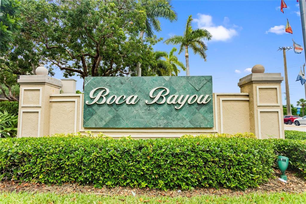 17 Royal Palm Way 6010 Property Photo 1