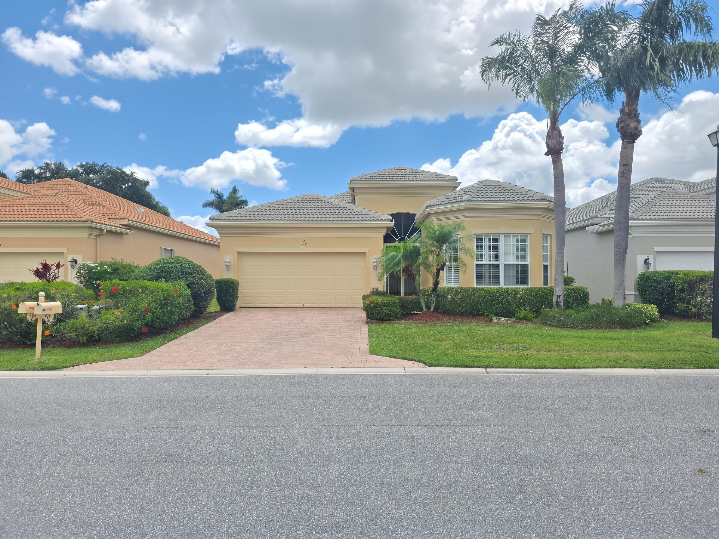 7200 Demedici Circle Property Photo 3