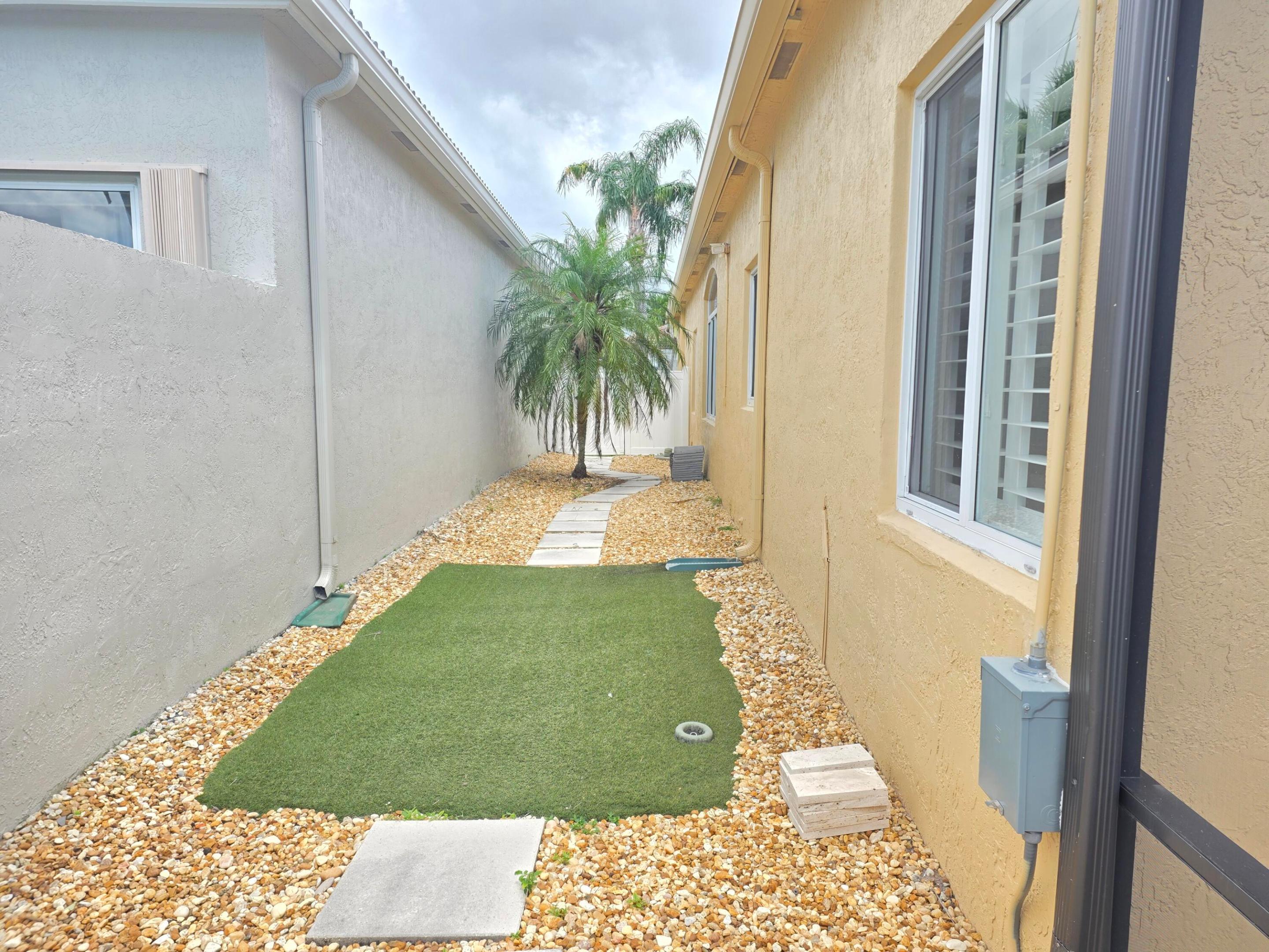 7200 Demedici Circle Property Photo 28