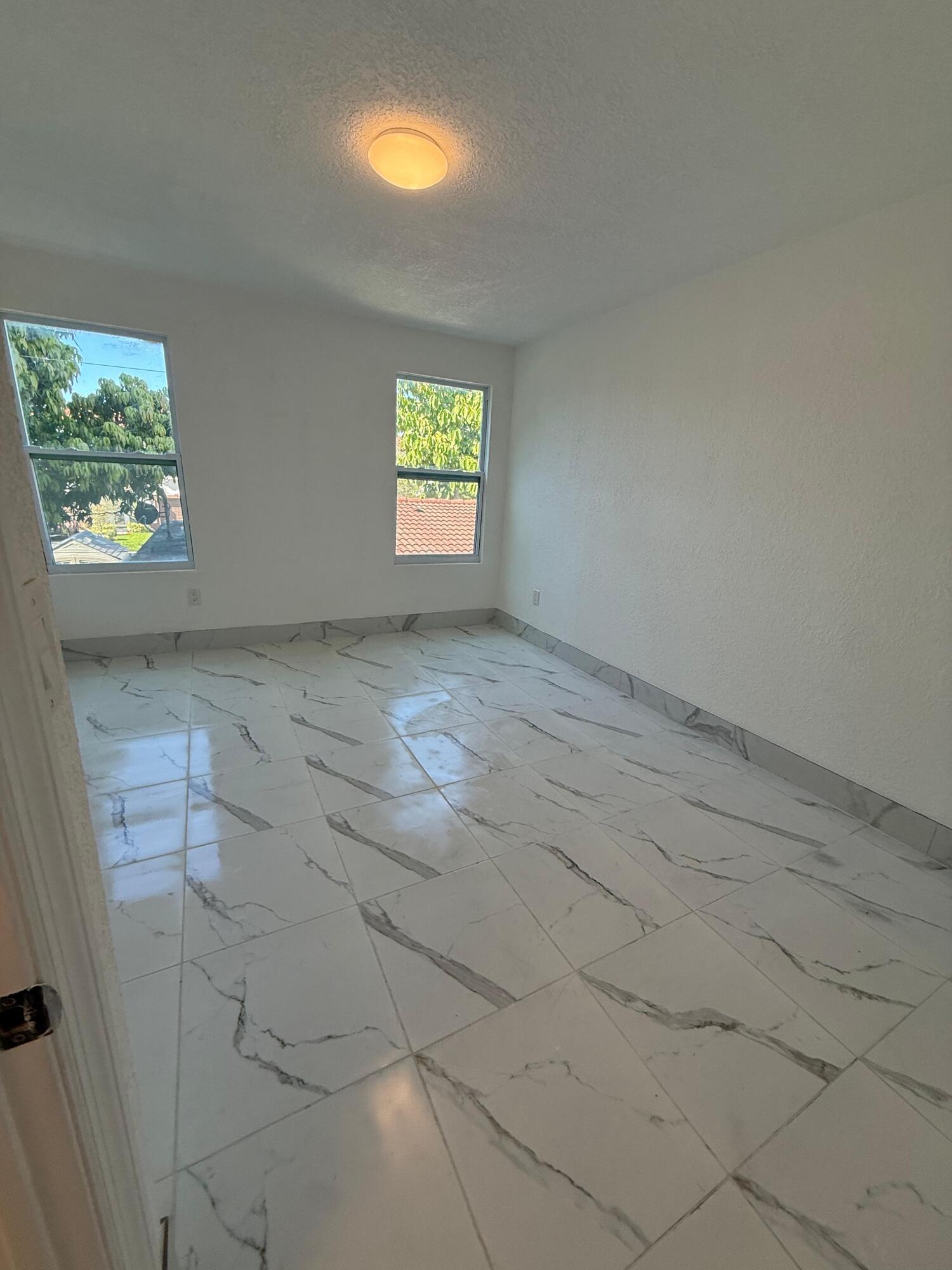 1652 Madison Street Property Photo 1