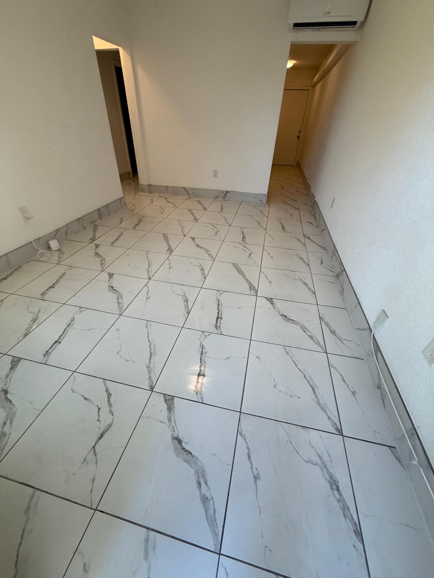 1652 Madison Street Property Photo 3