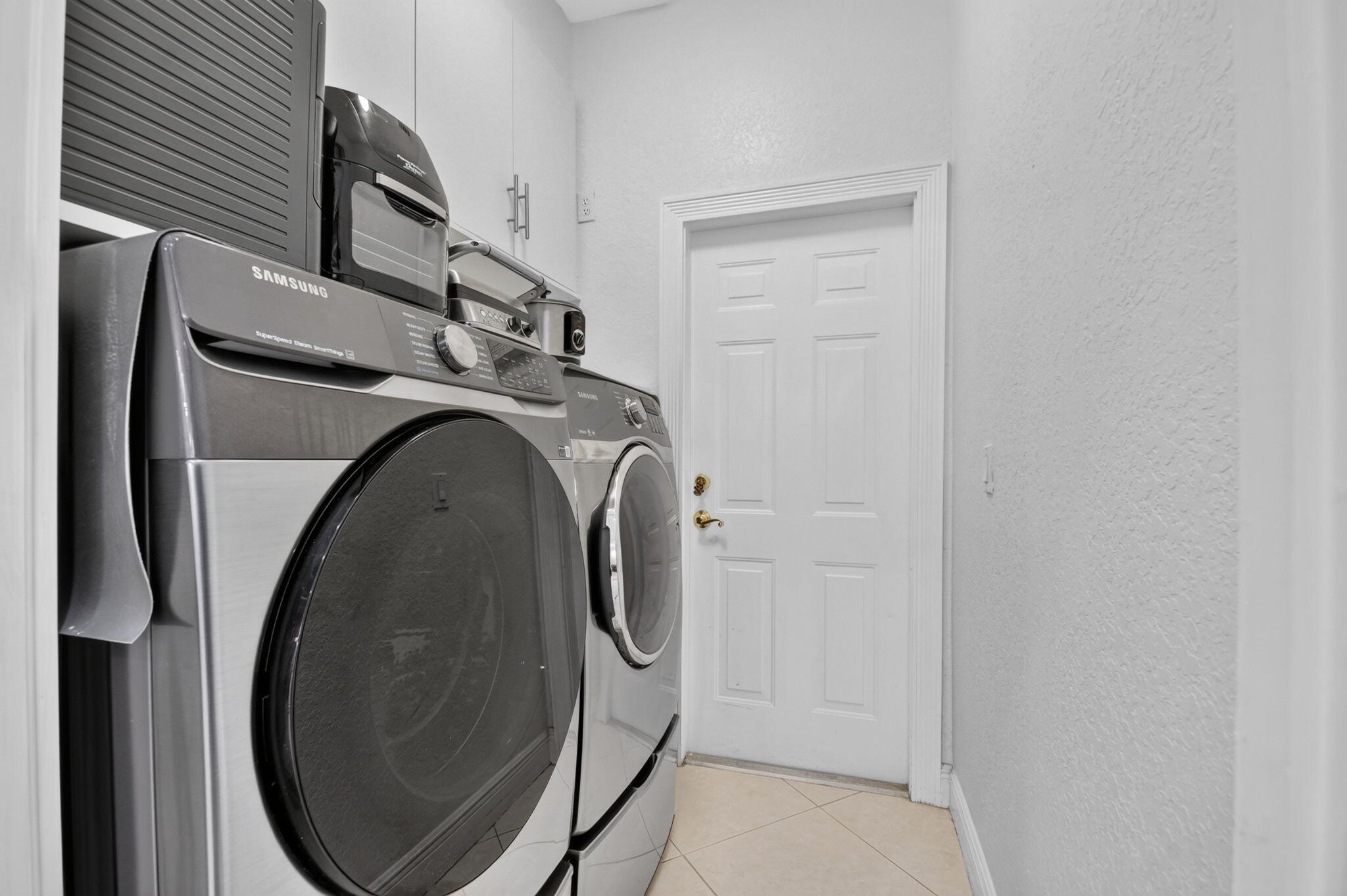 2676 Yarmouth Drive Property Photo 13