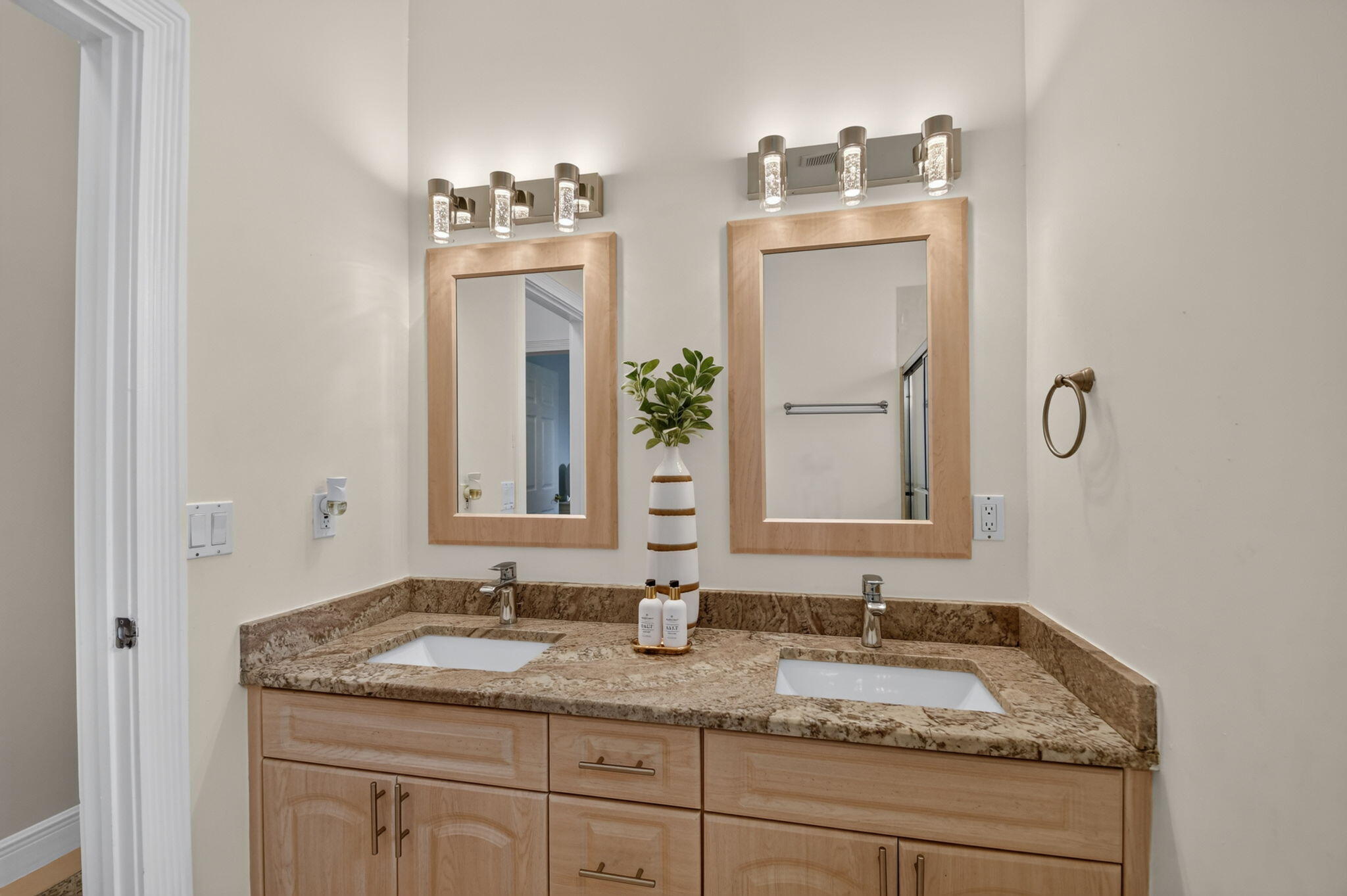 2676 Yarmouth Drive Property Photo 33
