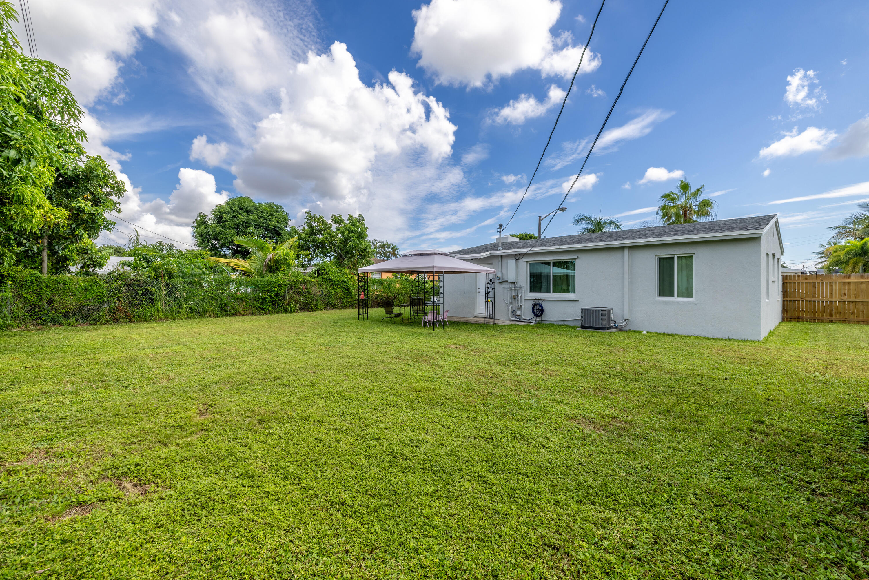2349 Par Road Property Photo 16