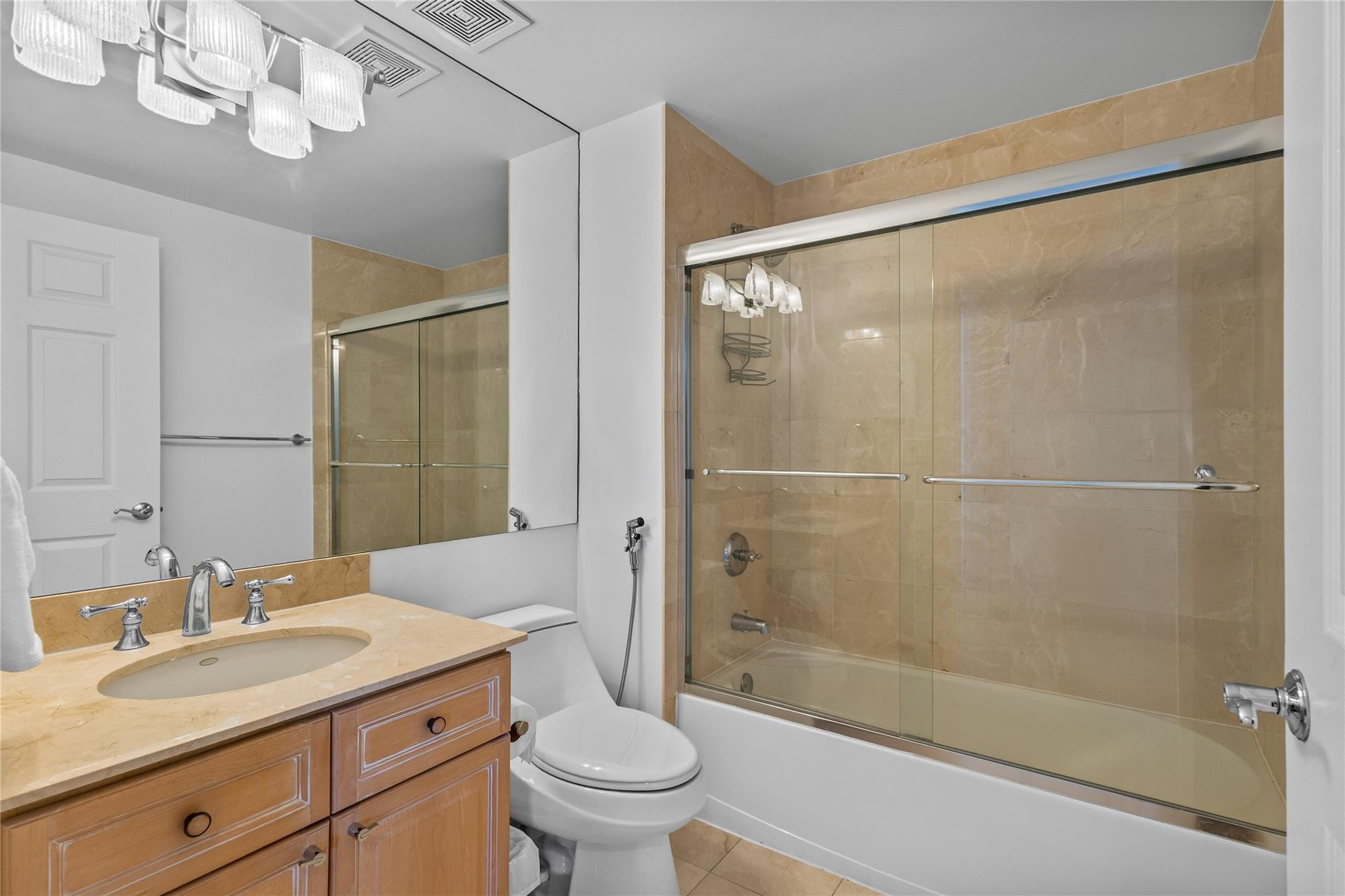 3200 N Ocean Boulevard 401 Property Photo 24