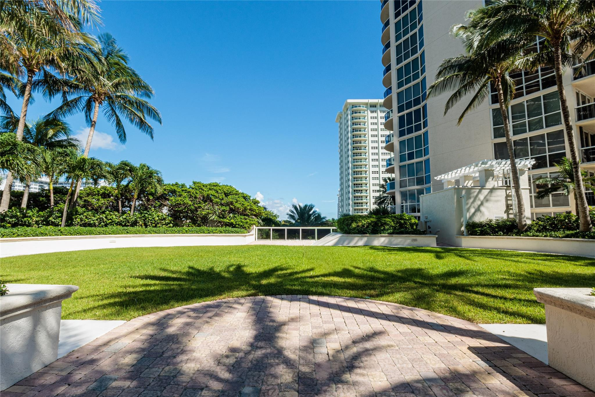 3200 N Ocean Boulevard 401 Property Photo 29