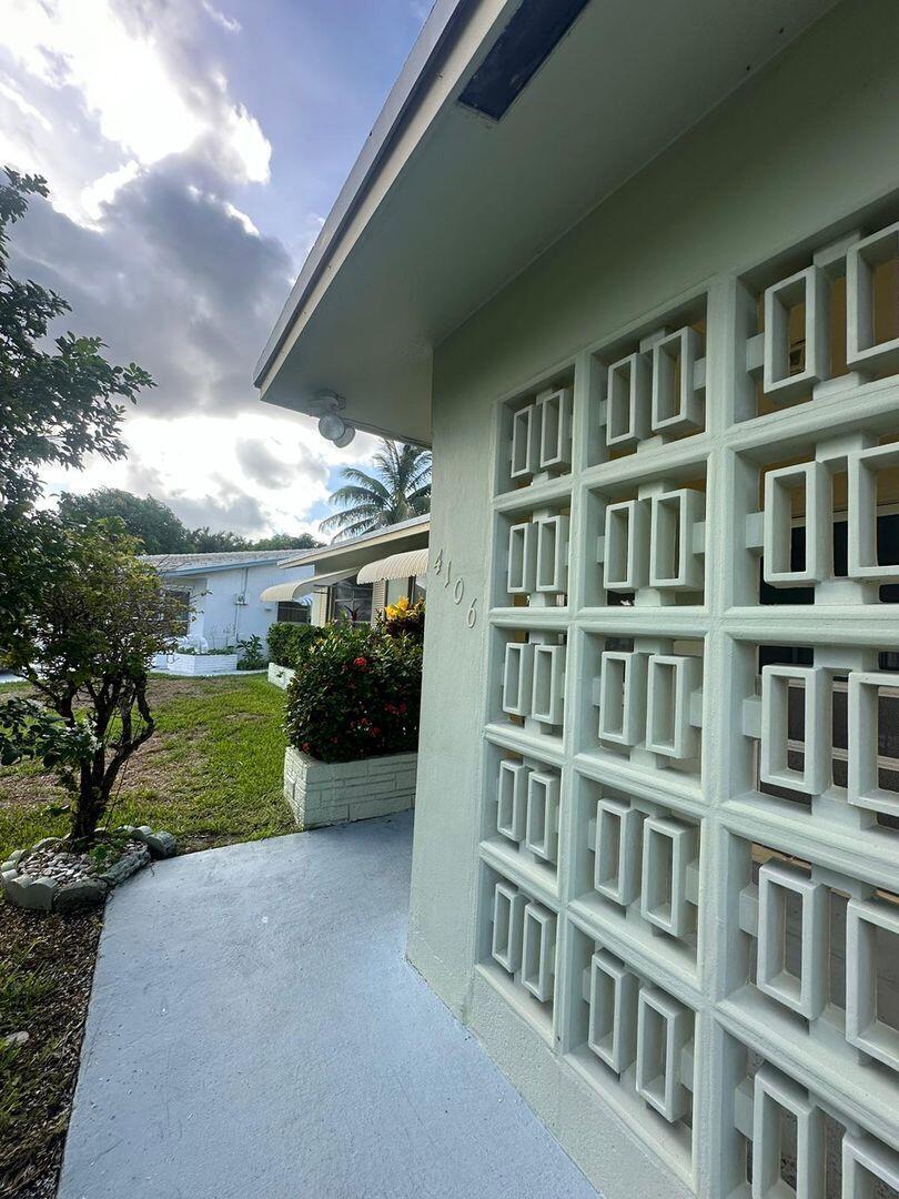 4106 Nw 47th Street Property Photo 6