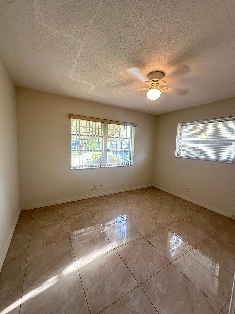 4106 Nw 47th Street Property Photo 10