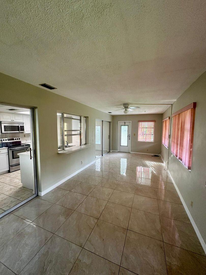 4106 Nw 47th Street Property Photo 12